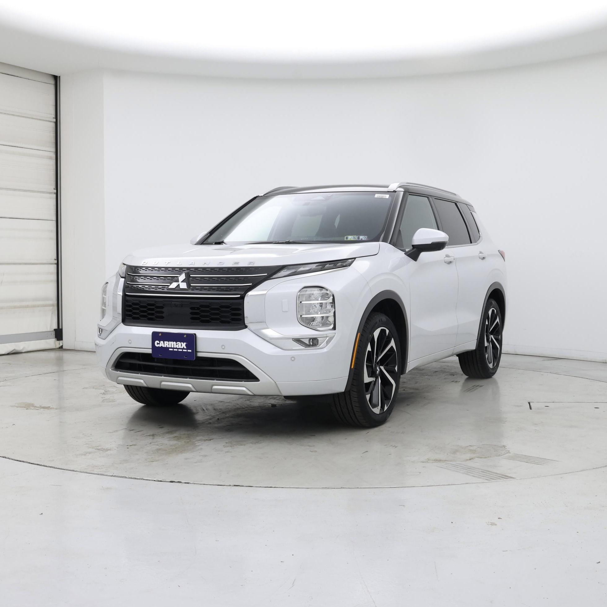 Thumbnail: 2024 Mitsubishi Outlander - 4