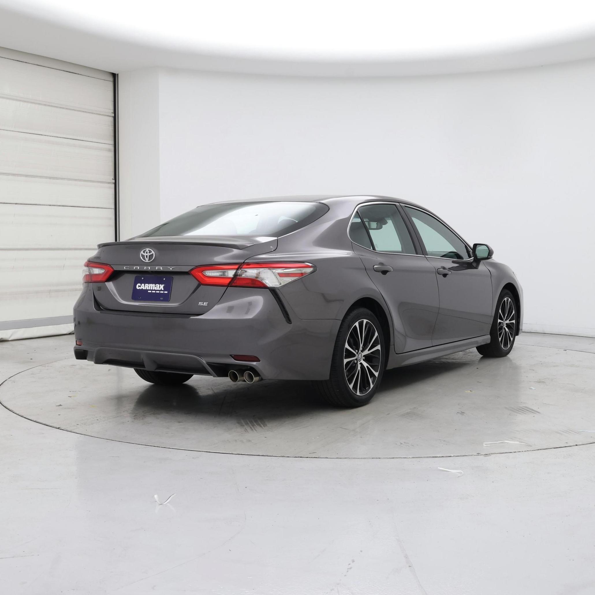 Thumbnail: 2018 Toyota Camry - 8