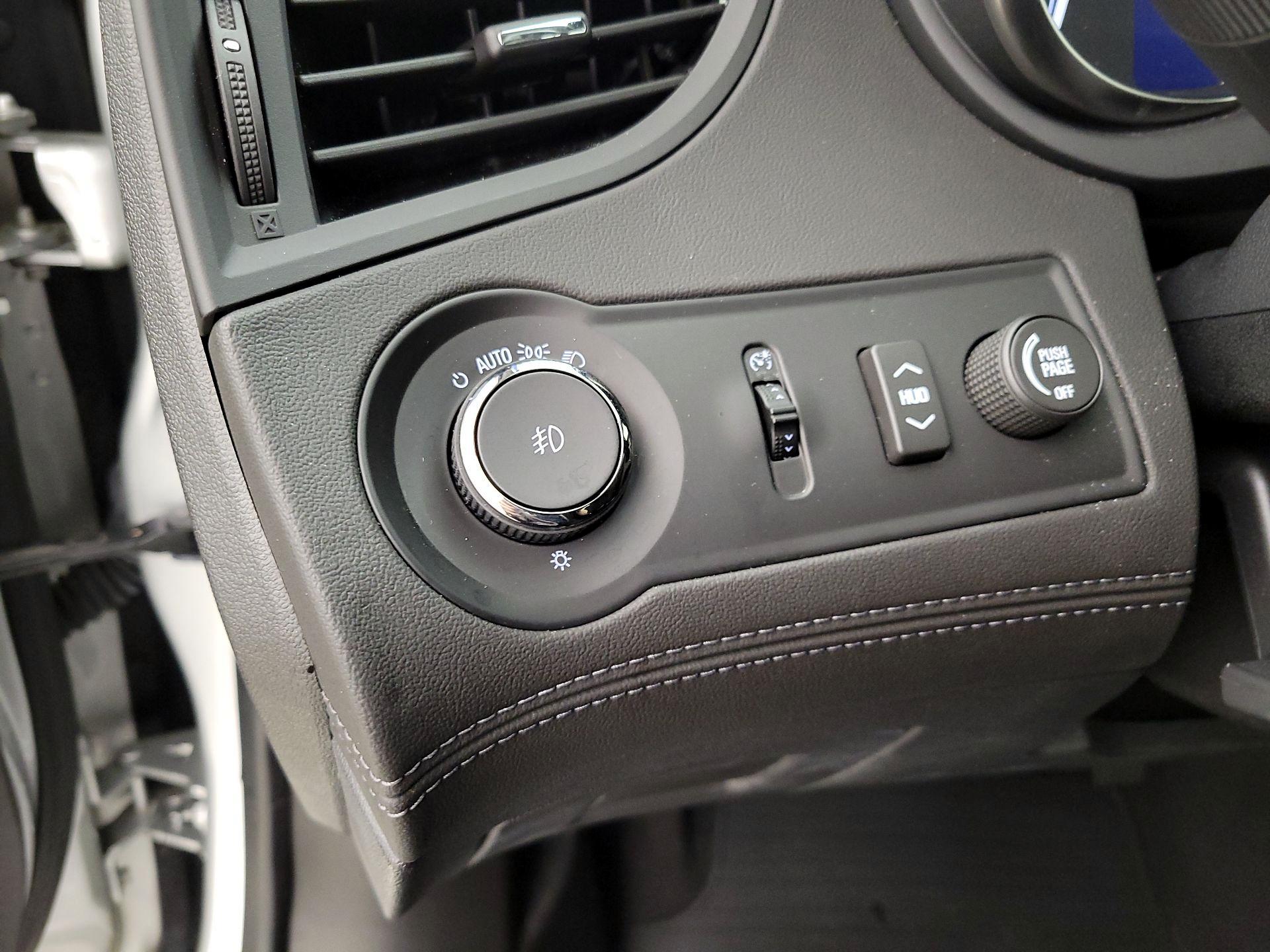 Thumbnail: 2016 Buick LaCrosse - 13