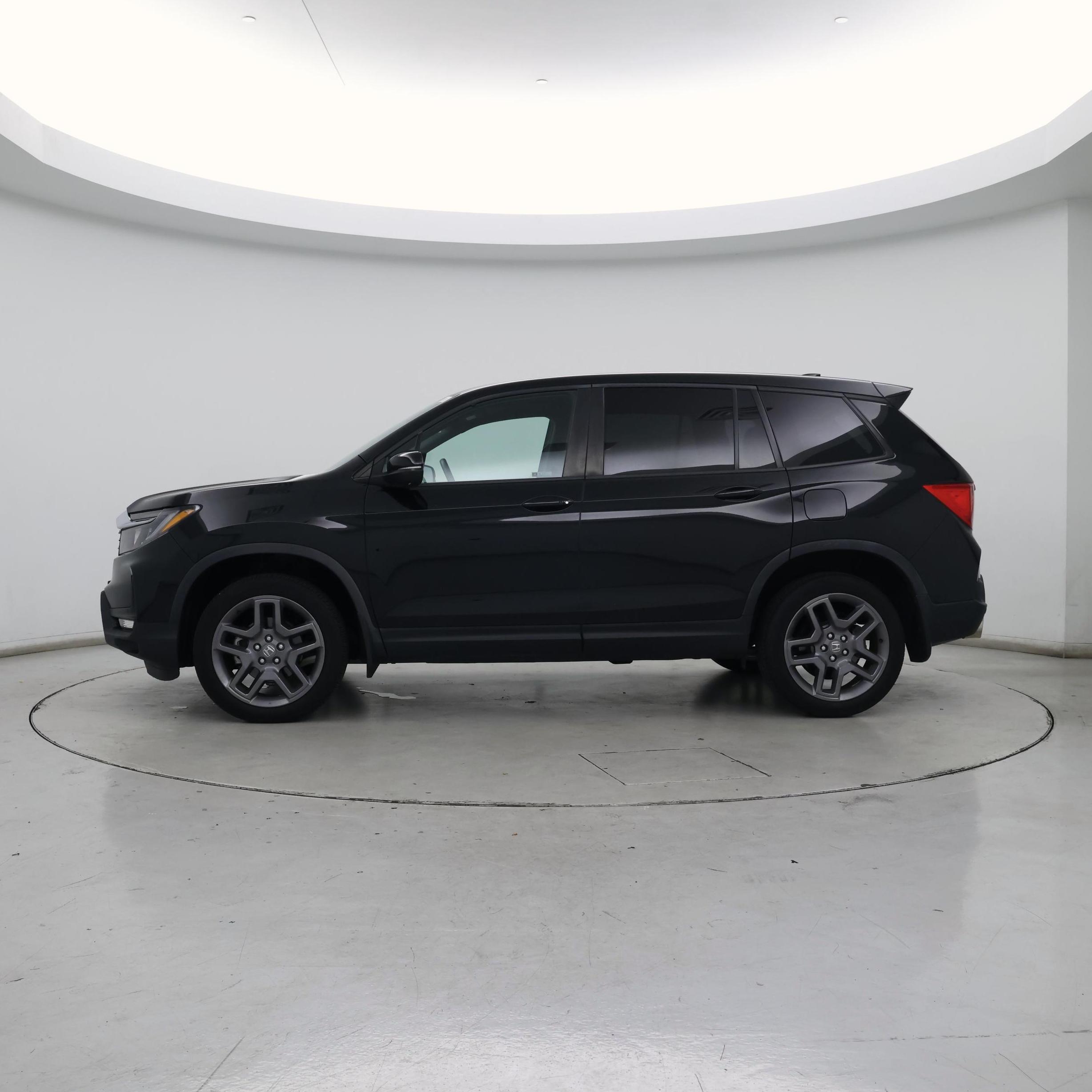Thumbnail: 2022 Honda Passport - 3