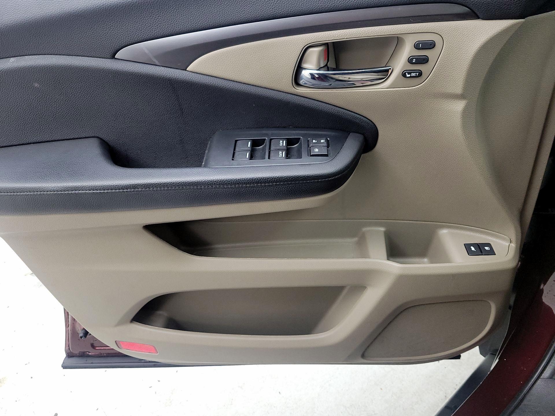 Thumbnail: 2022 Honda Pilot - 19