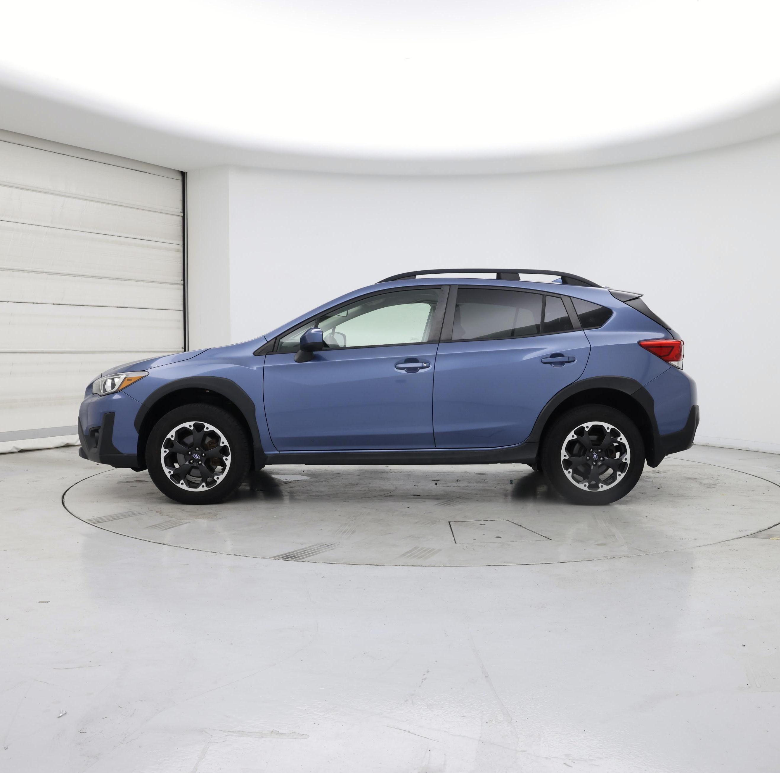 Thumbnail: 2021 Subaru Crosstrek - 3