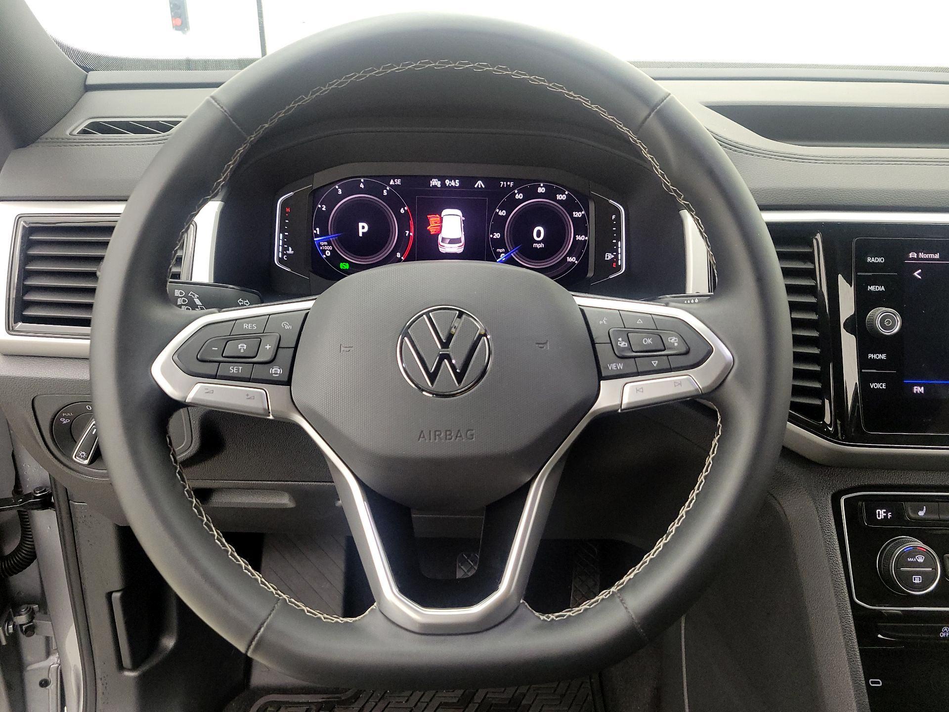 Thumbnail: 2022 Volkswagen Atlas - 10