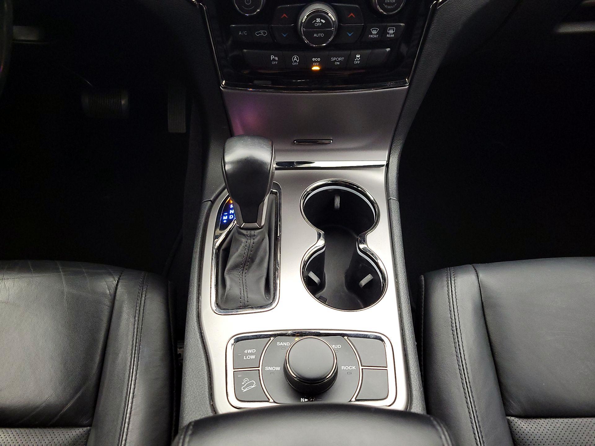 Thumbnail: 2020 Jeep Grand Cherokee - 18