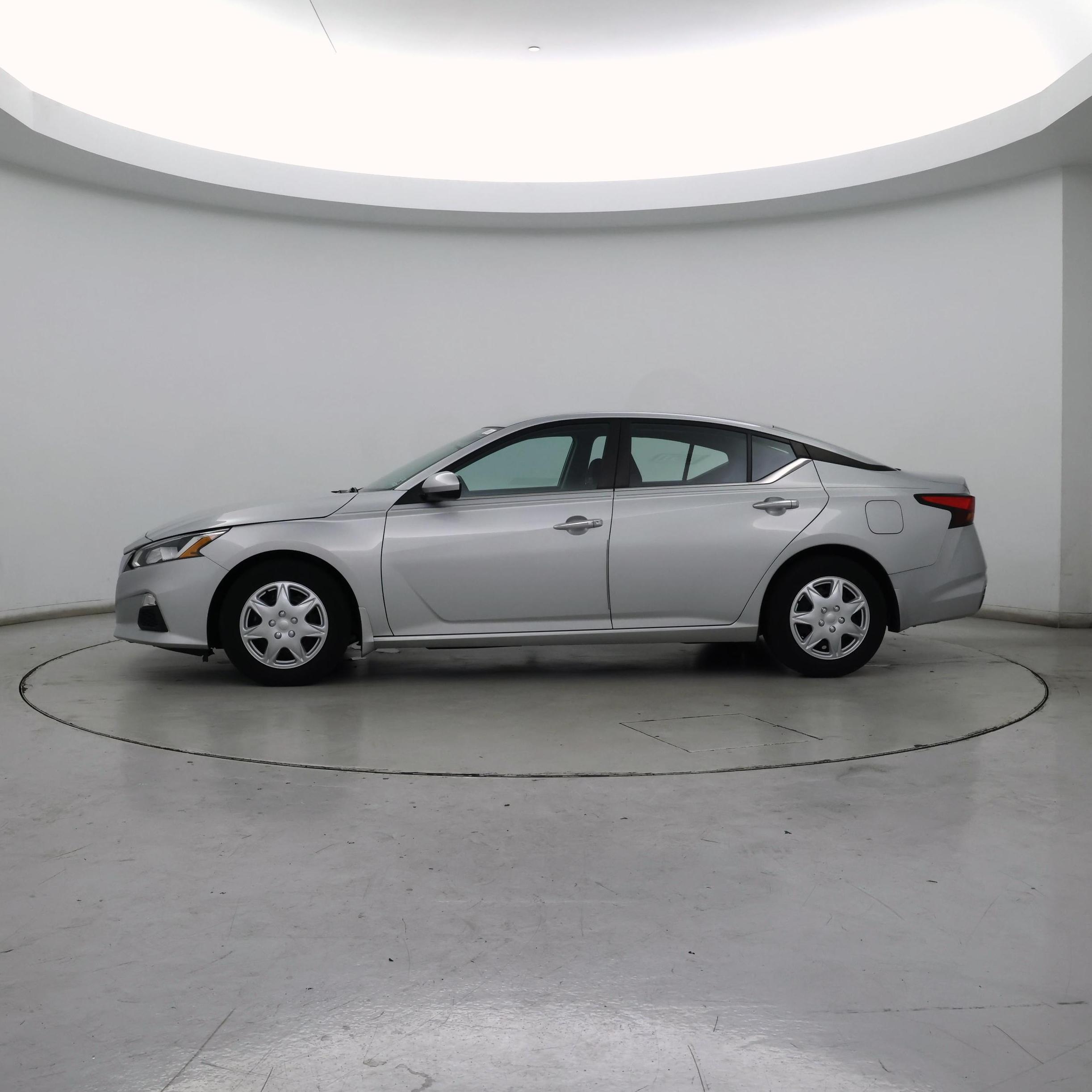Thumbnail: 2021 Nissan Altima - 3