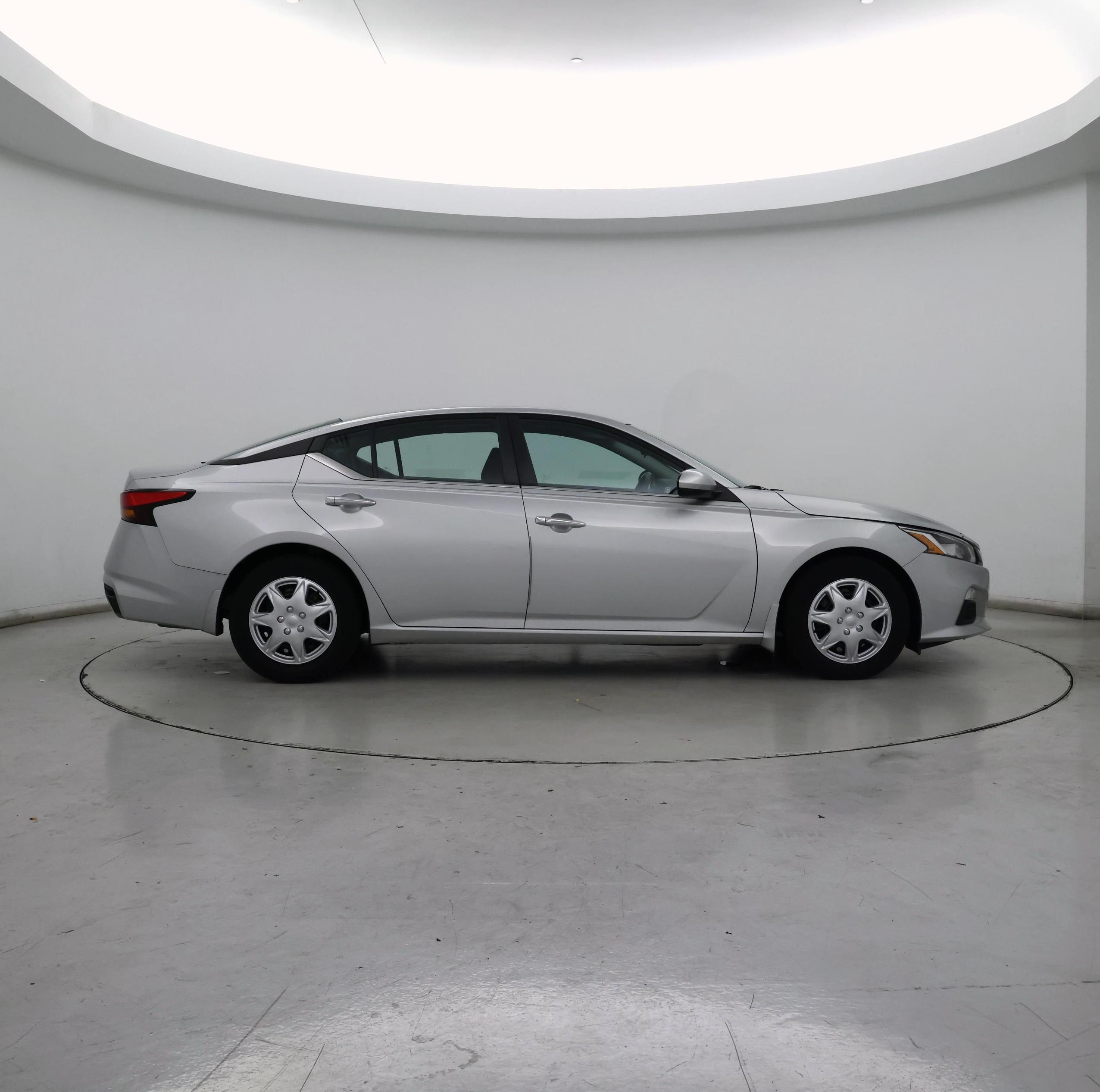 Thumbnail: 2021 Nissan Altima - 7