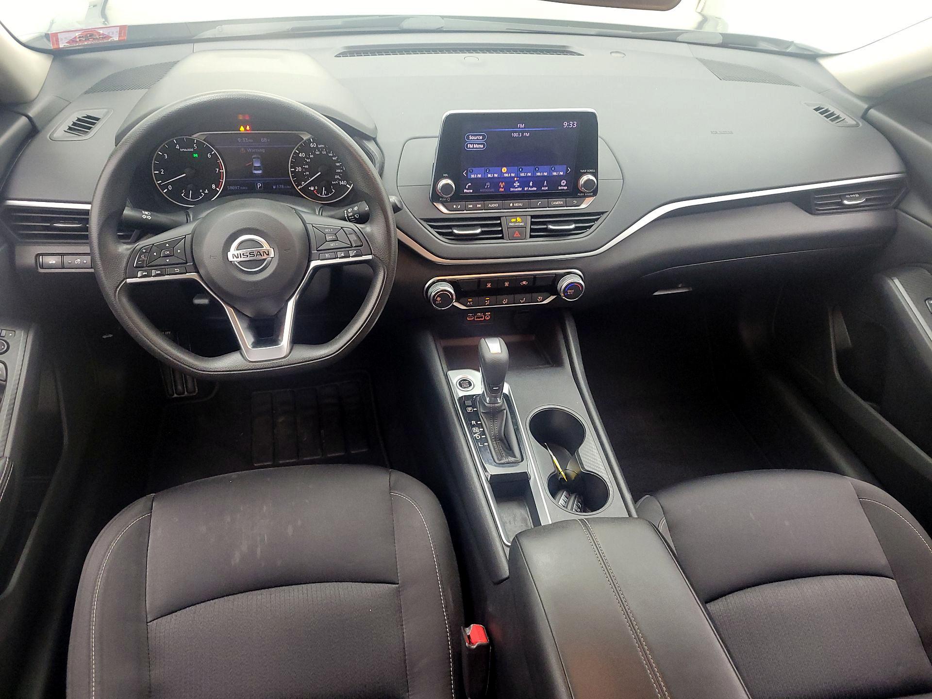 Thumbnail: 2020 Nissan Altima - 9