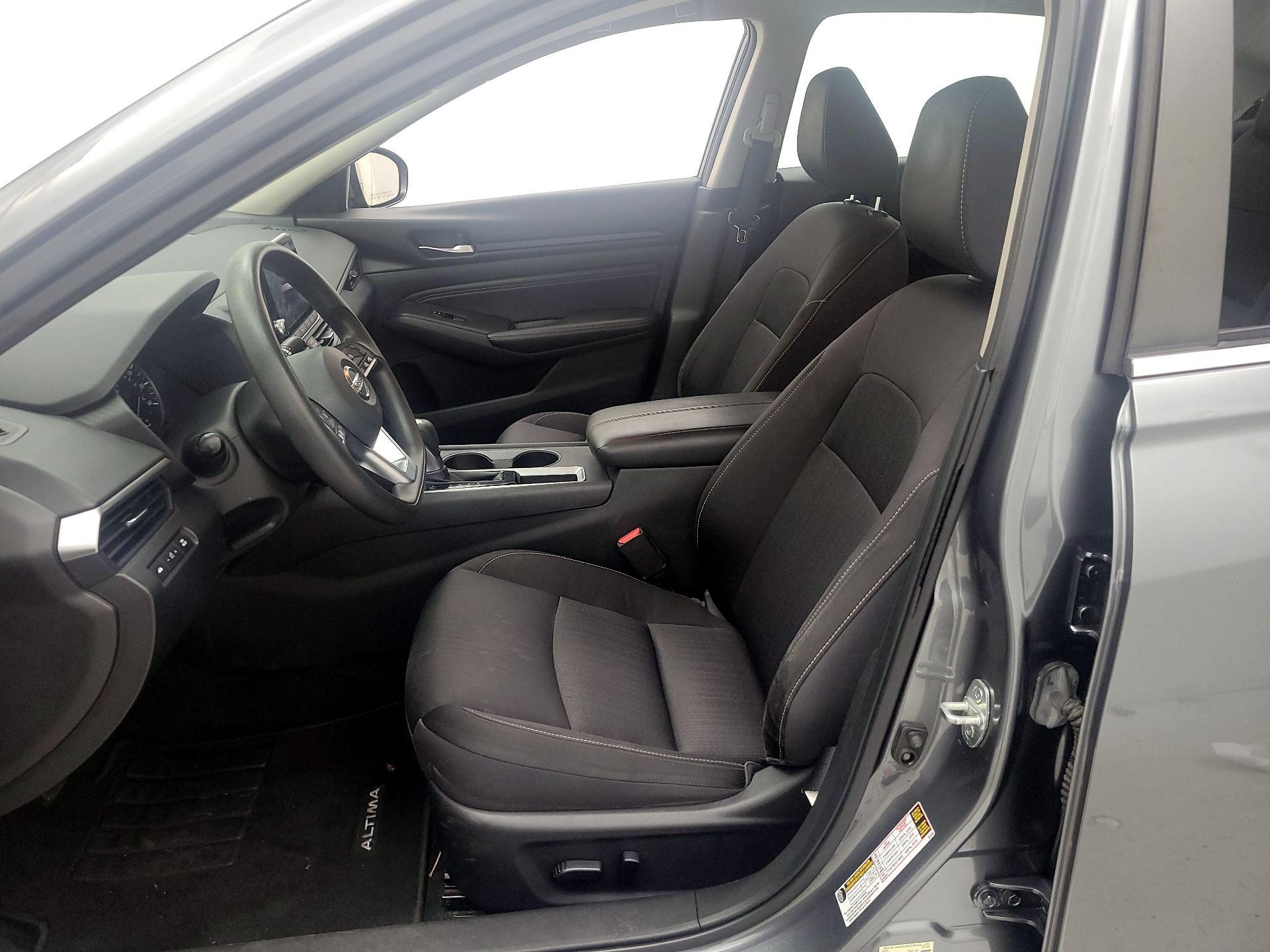 Thumbnail: 2020 Nissan Altima - 11