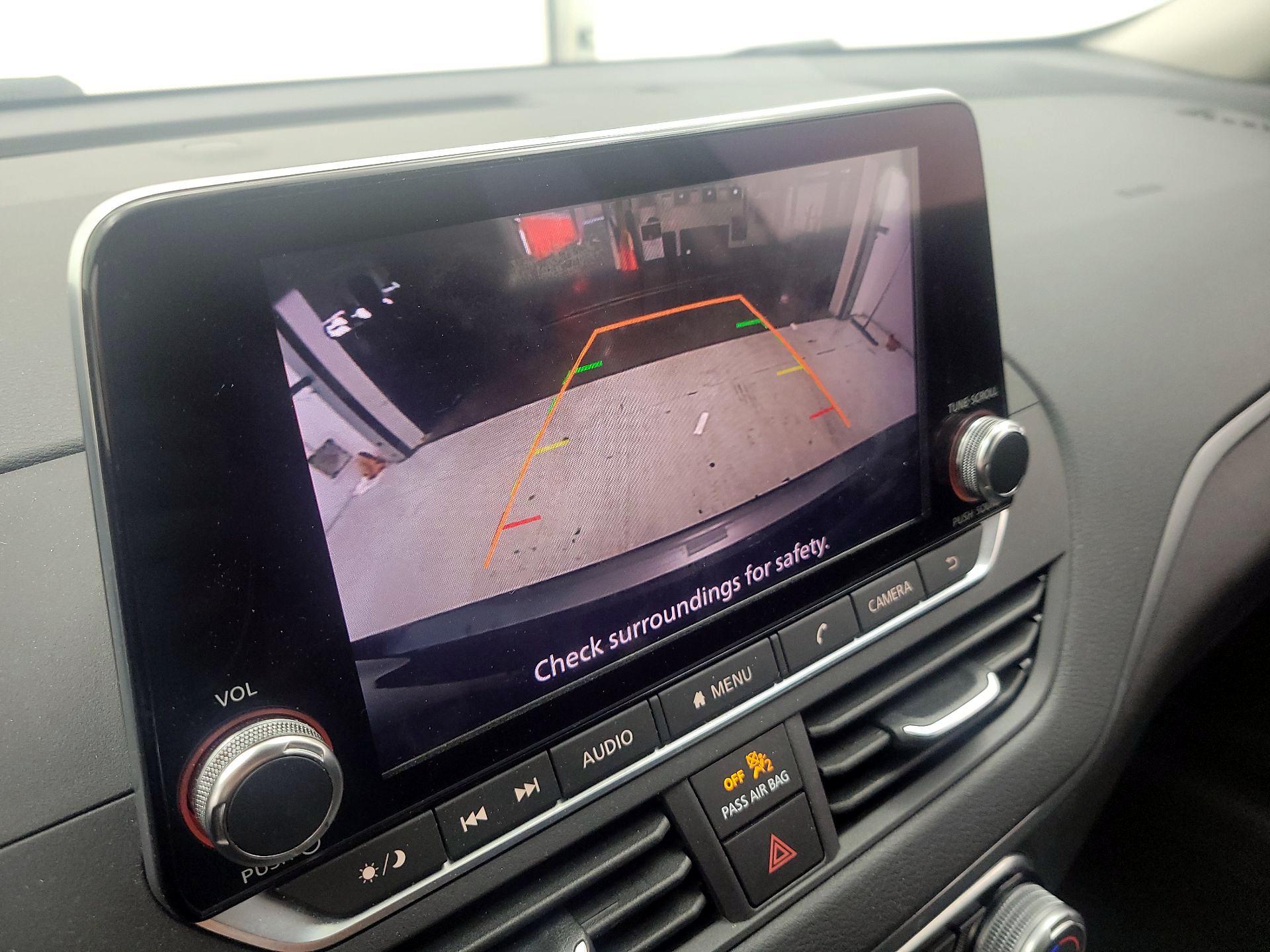 Thumbnail: 2020 Nissan Altima - 13