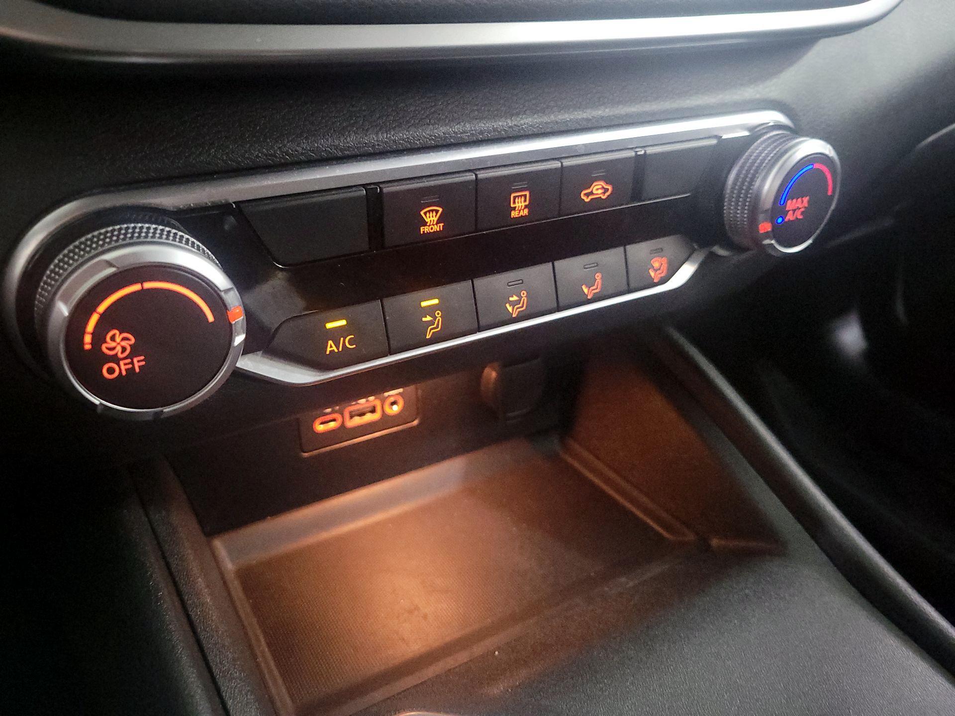 Thumbnail: 2020 Nissan Altima - 15