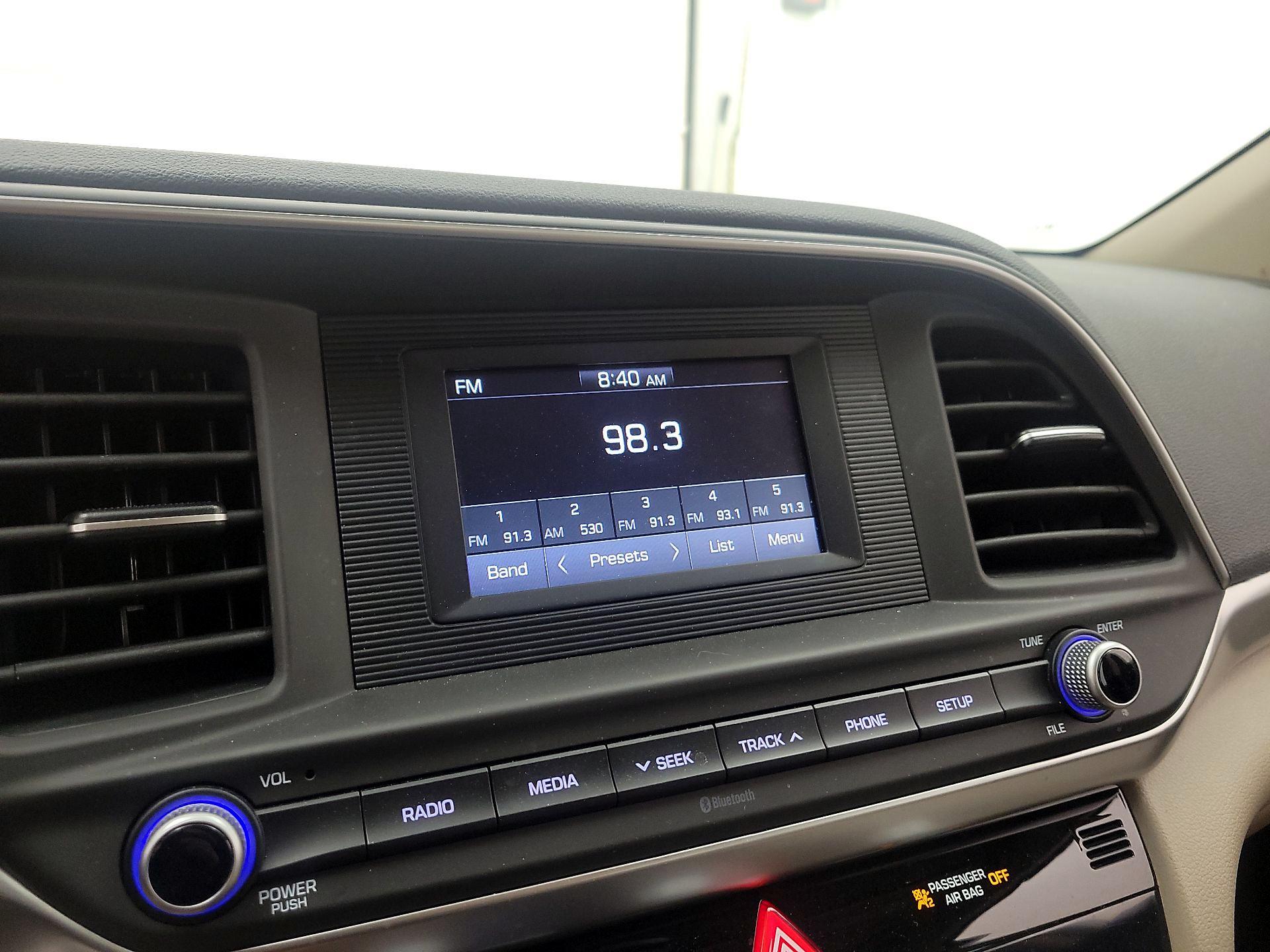 Thumbnail: 2020 Hyundai Elantra - 14