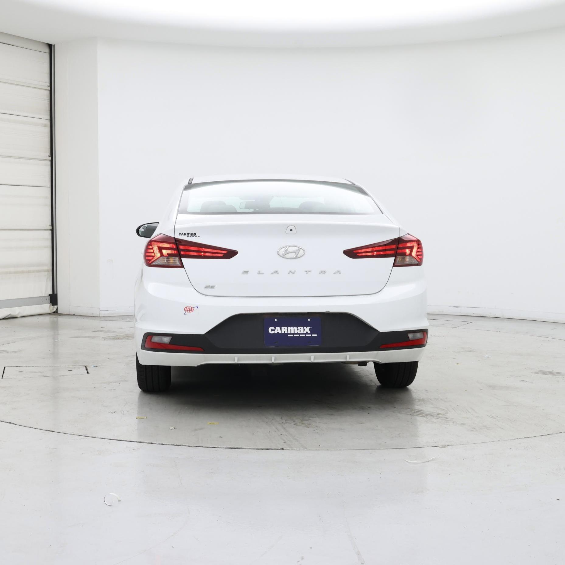 Thumbnail: 2020 Hyundai Elantra - 6