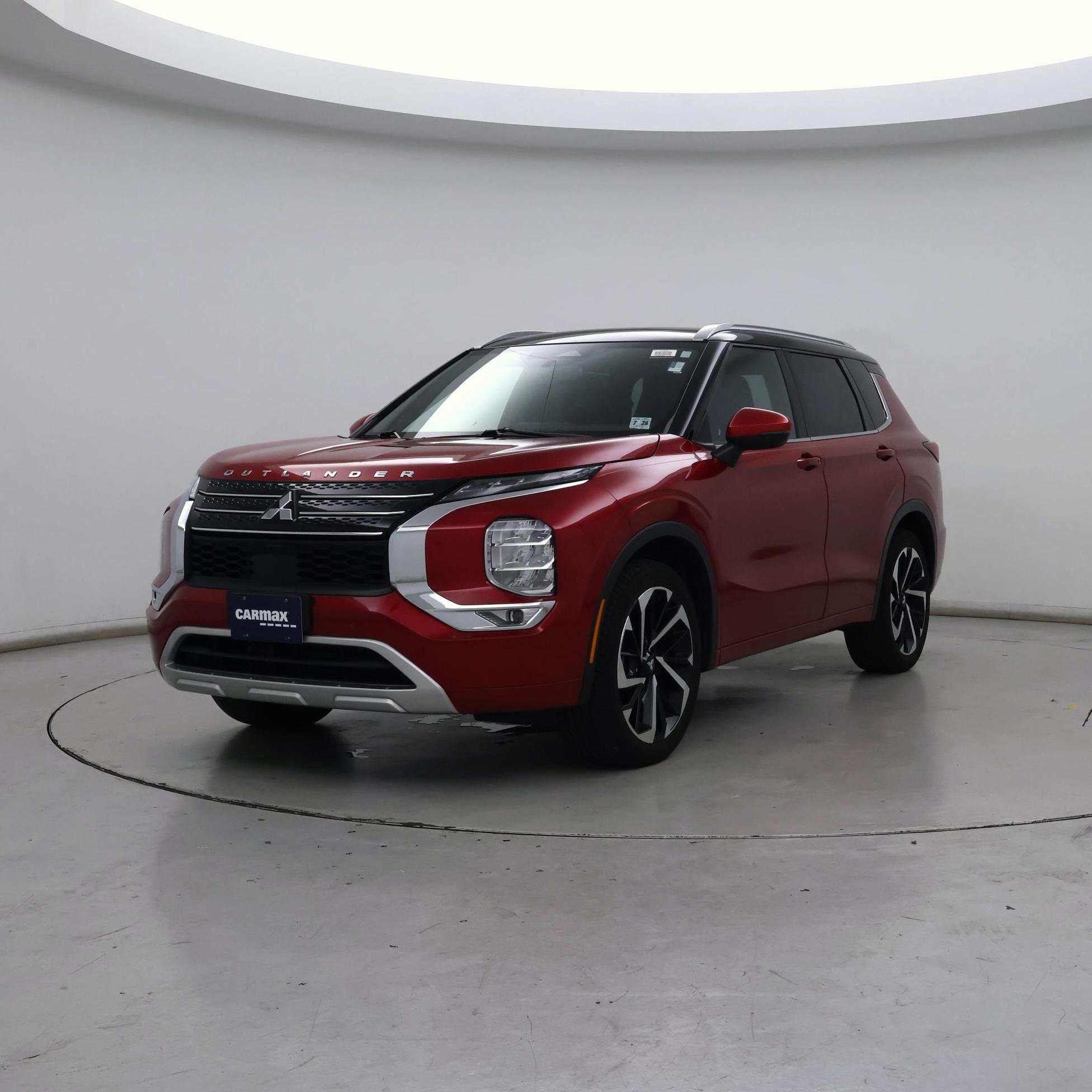Thumbnail: 2023 Mitsubishi Outlander - 4