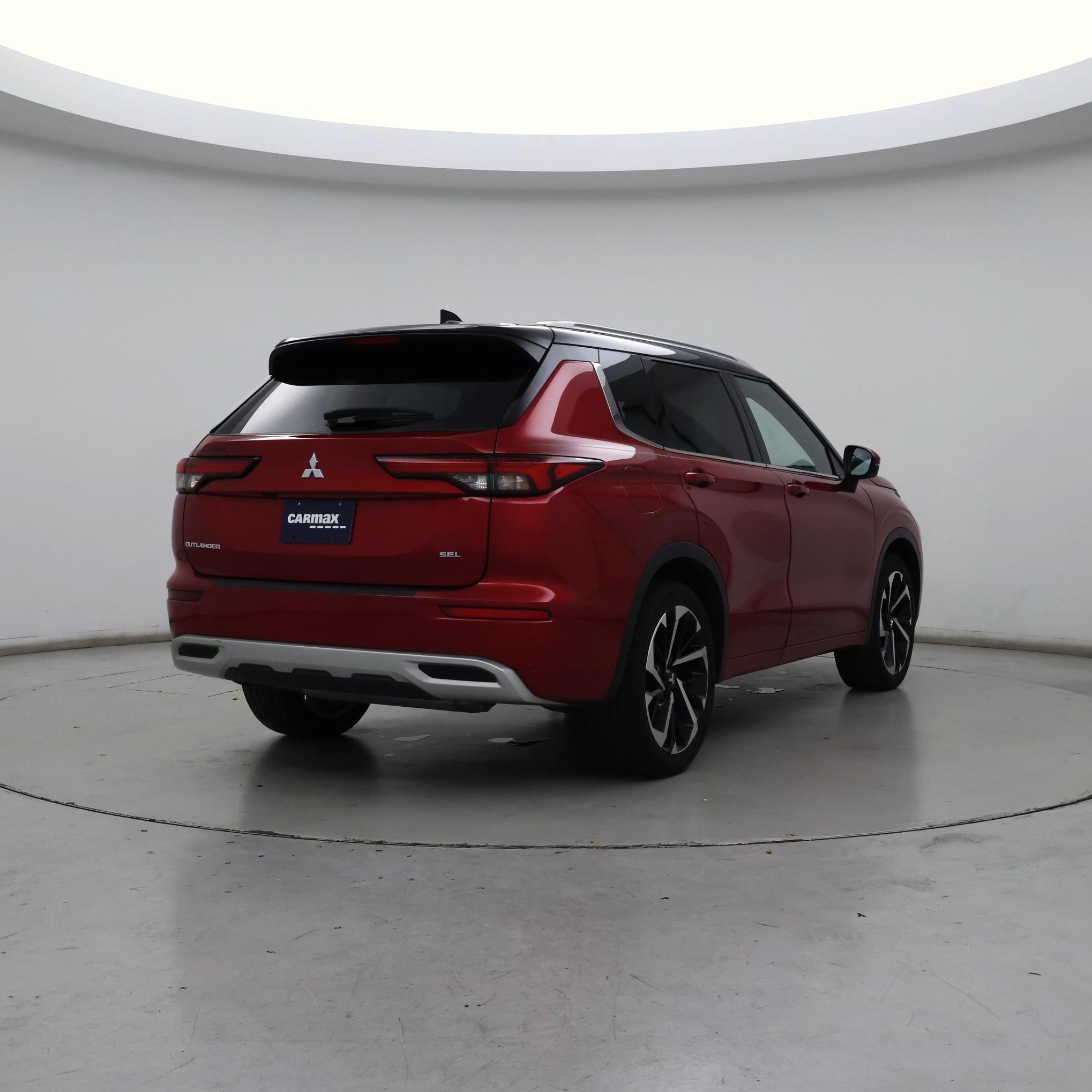 Thumbnail: 2023 Mitsubishi Outlander - 8