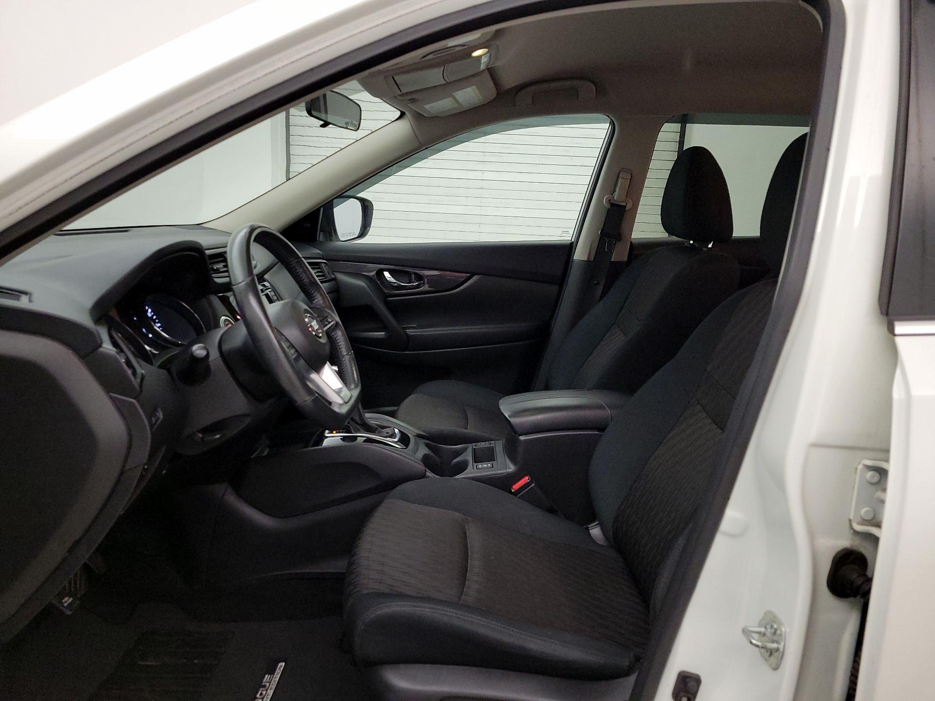 Thumbnail: 2018 Nissan Rogue - 11