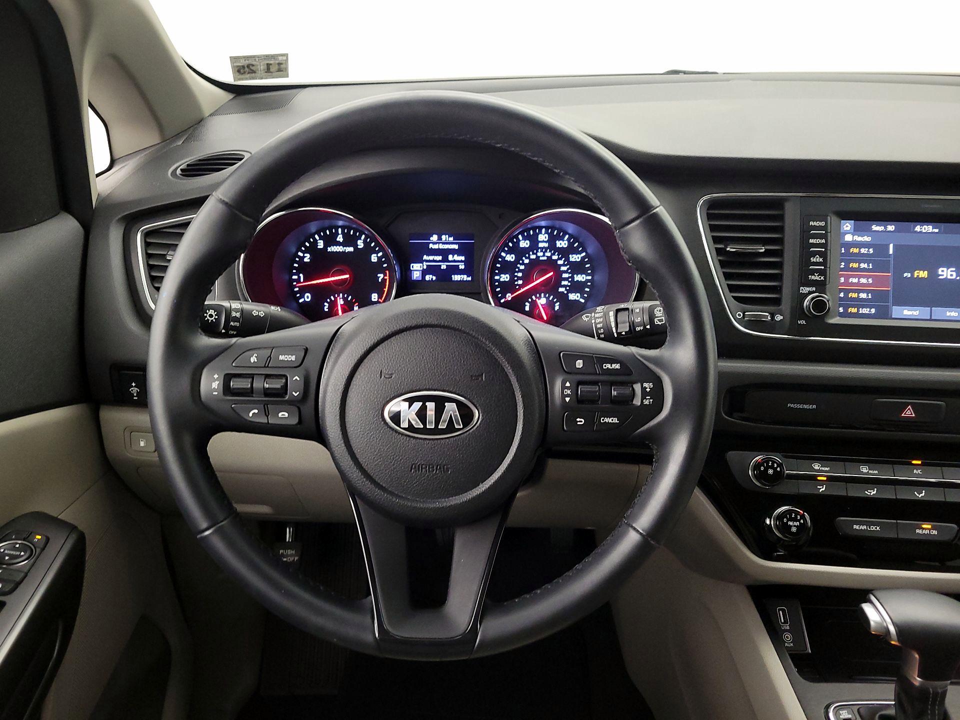 Thumbnail: 2021 Kia Sedona - 10