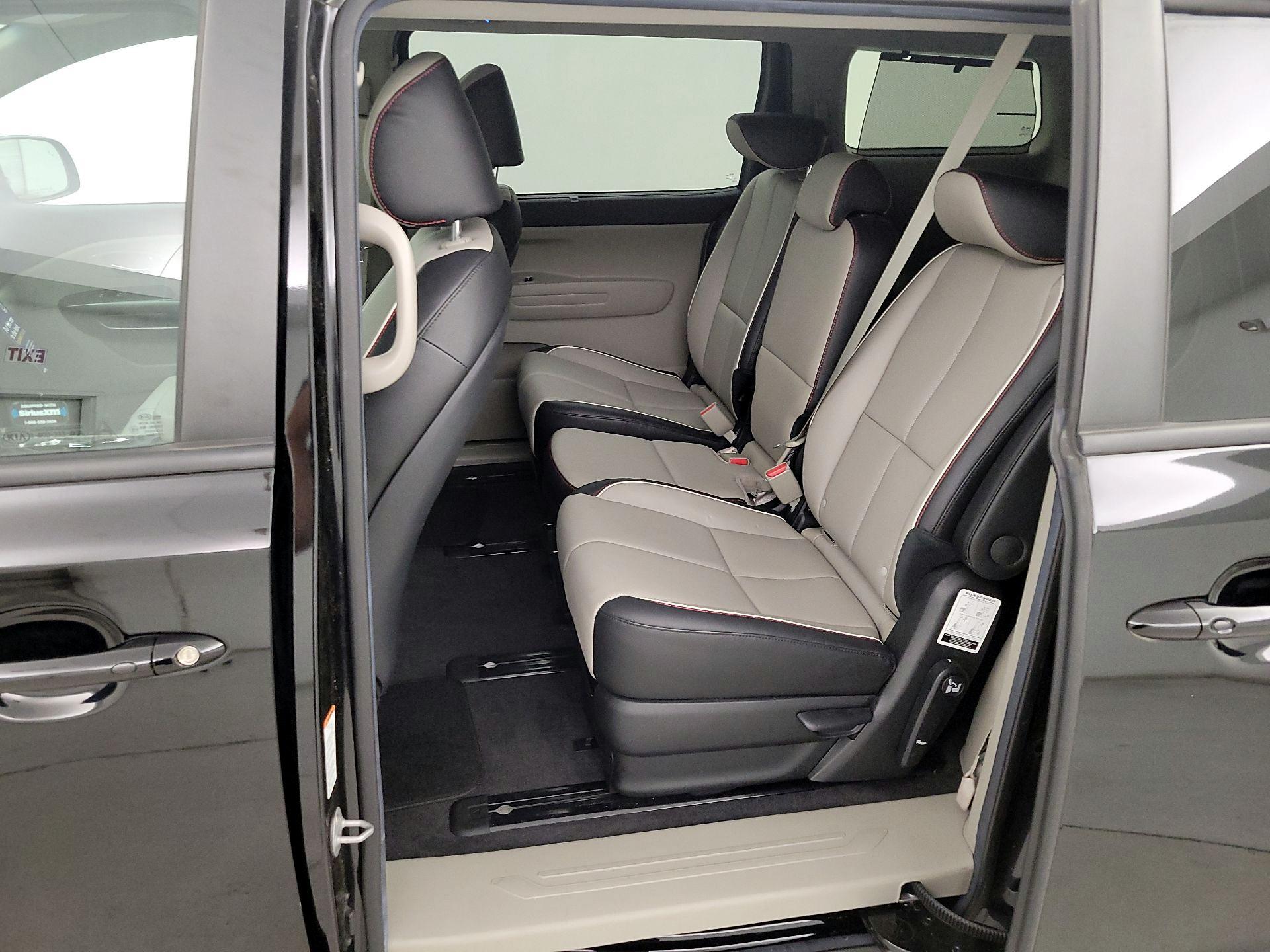 Thumbnail: 2021 Kia Sedona - 19