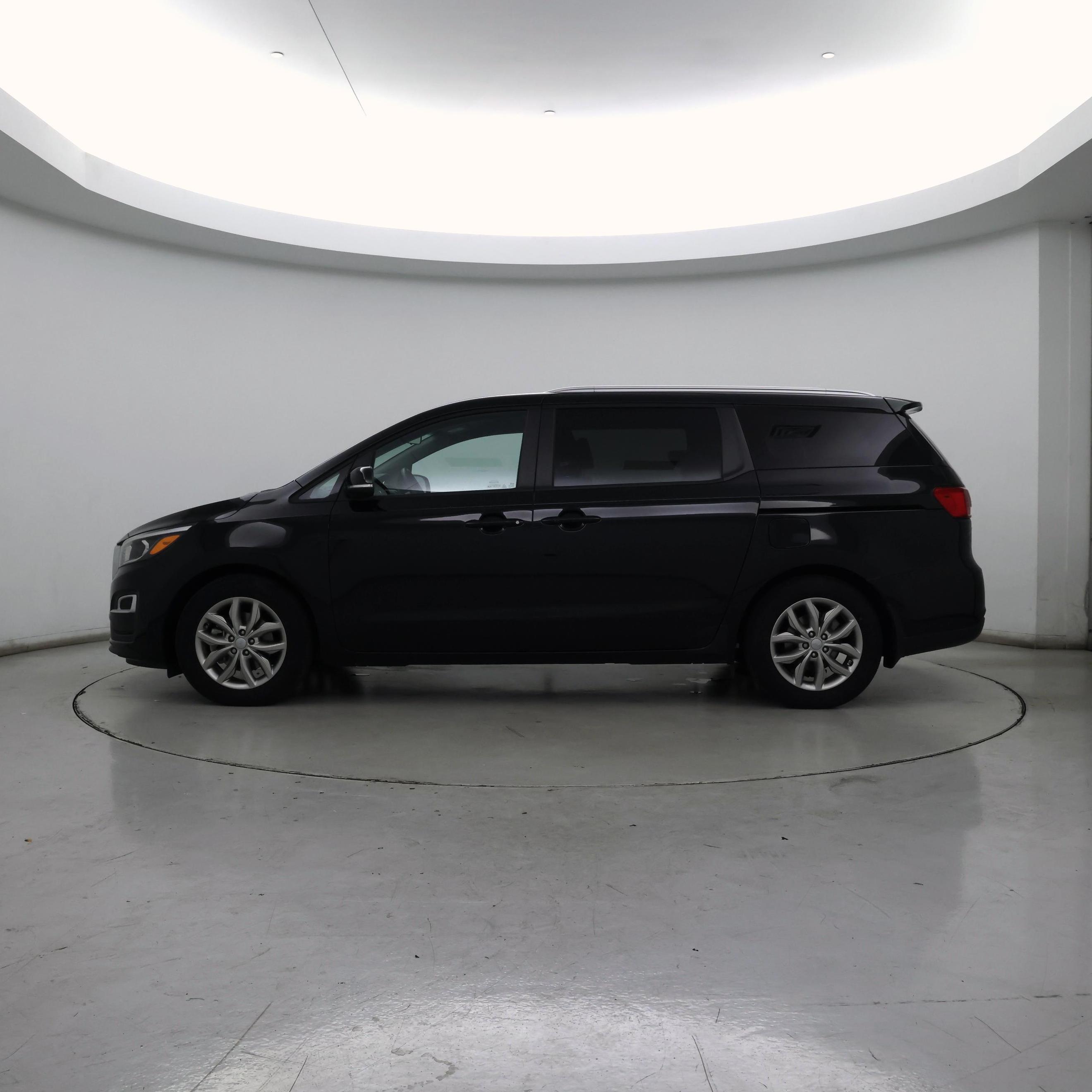 Thumbnail: 2021 Kia Sedona - 3