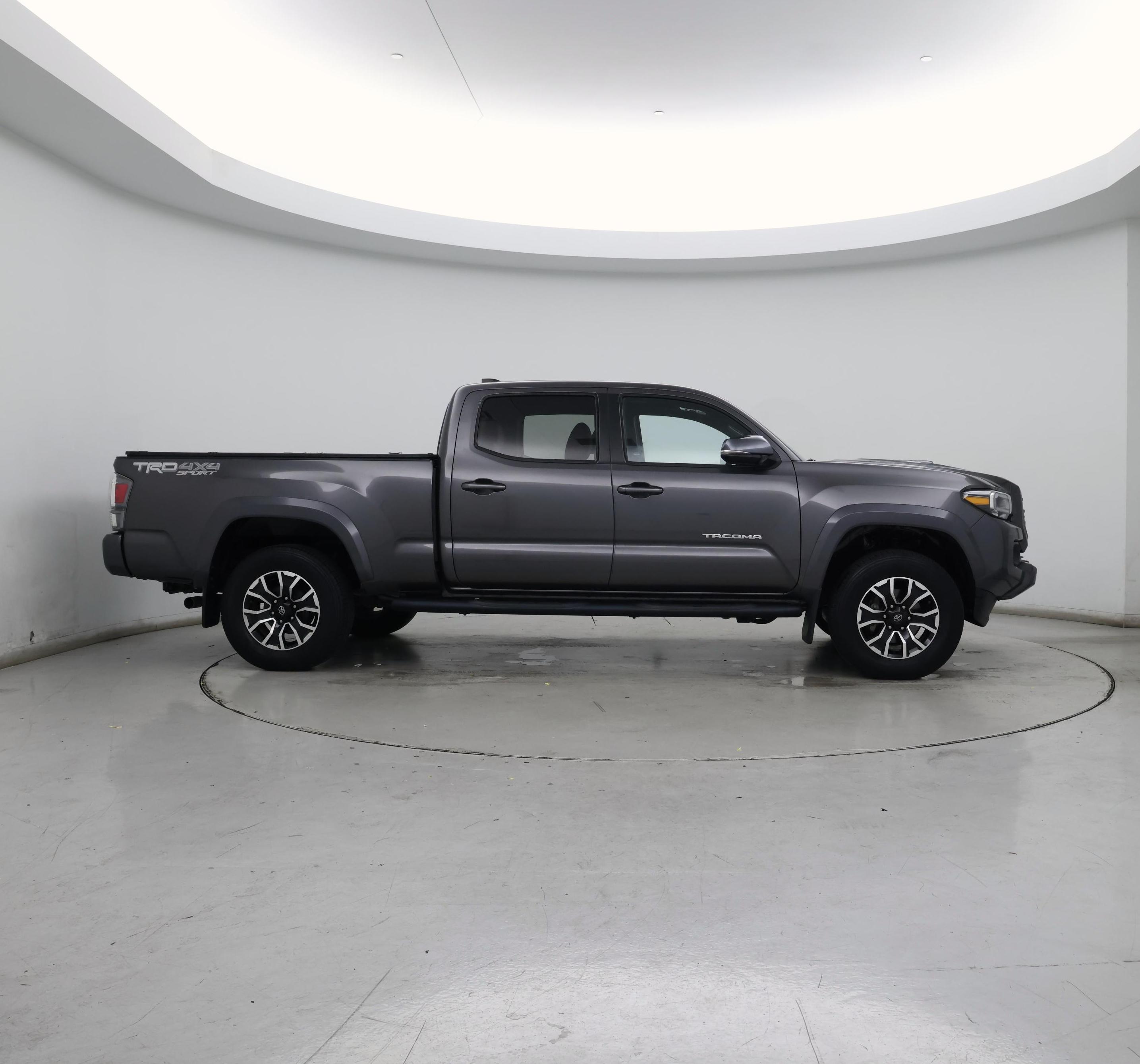 Thumbnail: 2021 Toyota Tacoma - 7