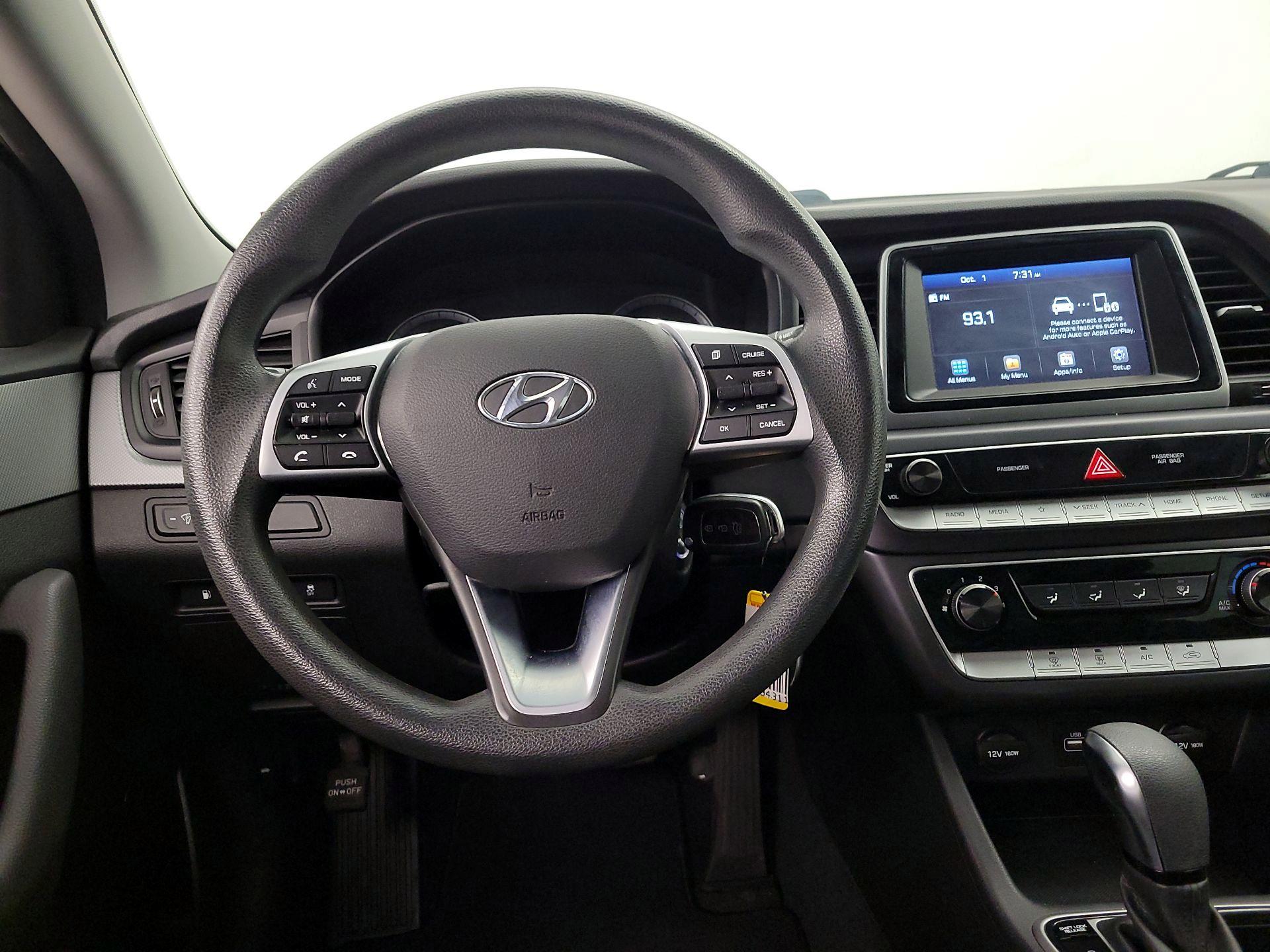 Thumbnail: 2019 Hyundai Sonata - 10