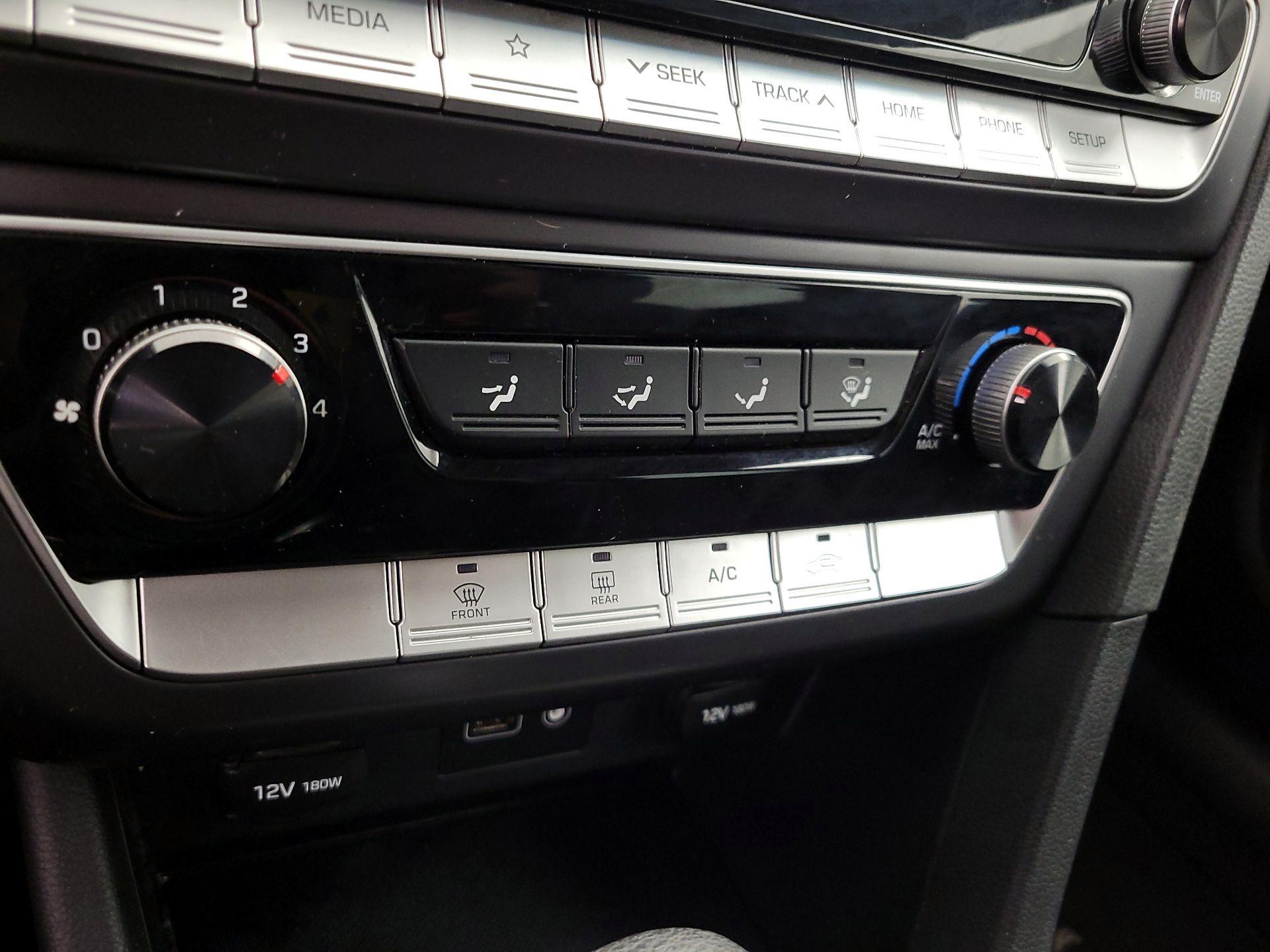 Thumbnail: 2019 Hyundai Sonata - 16
