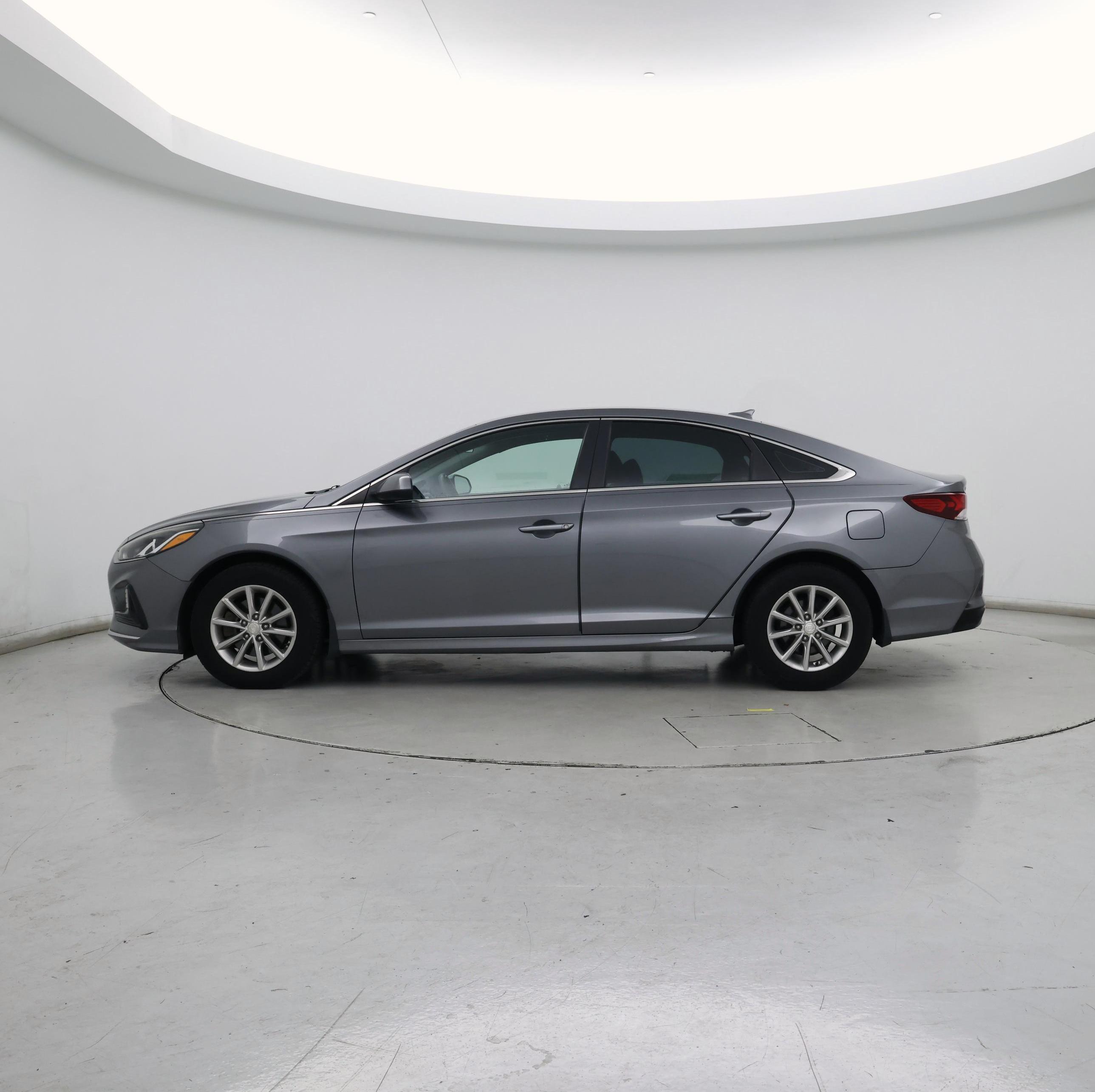Thumbnail: 2019 Hyundai Sonata - 3