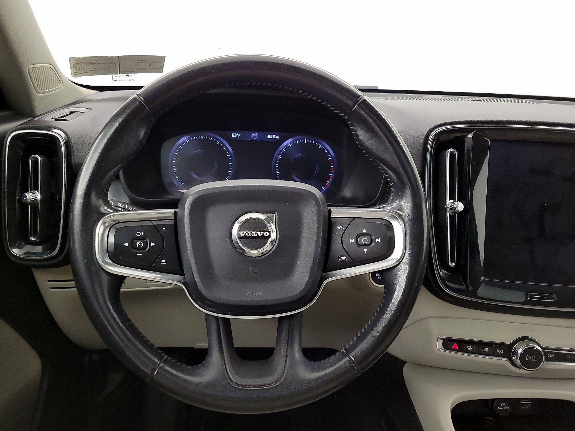 Thumbnail: 2019 Volvo XC40 - 10