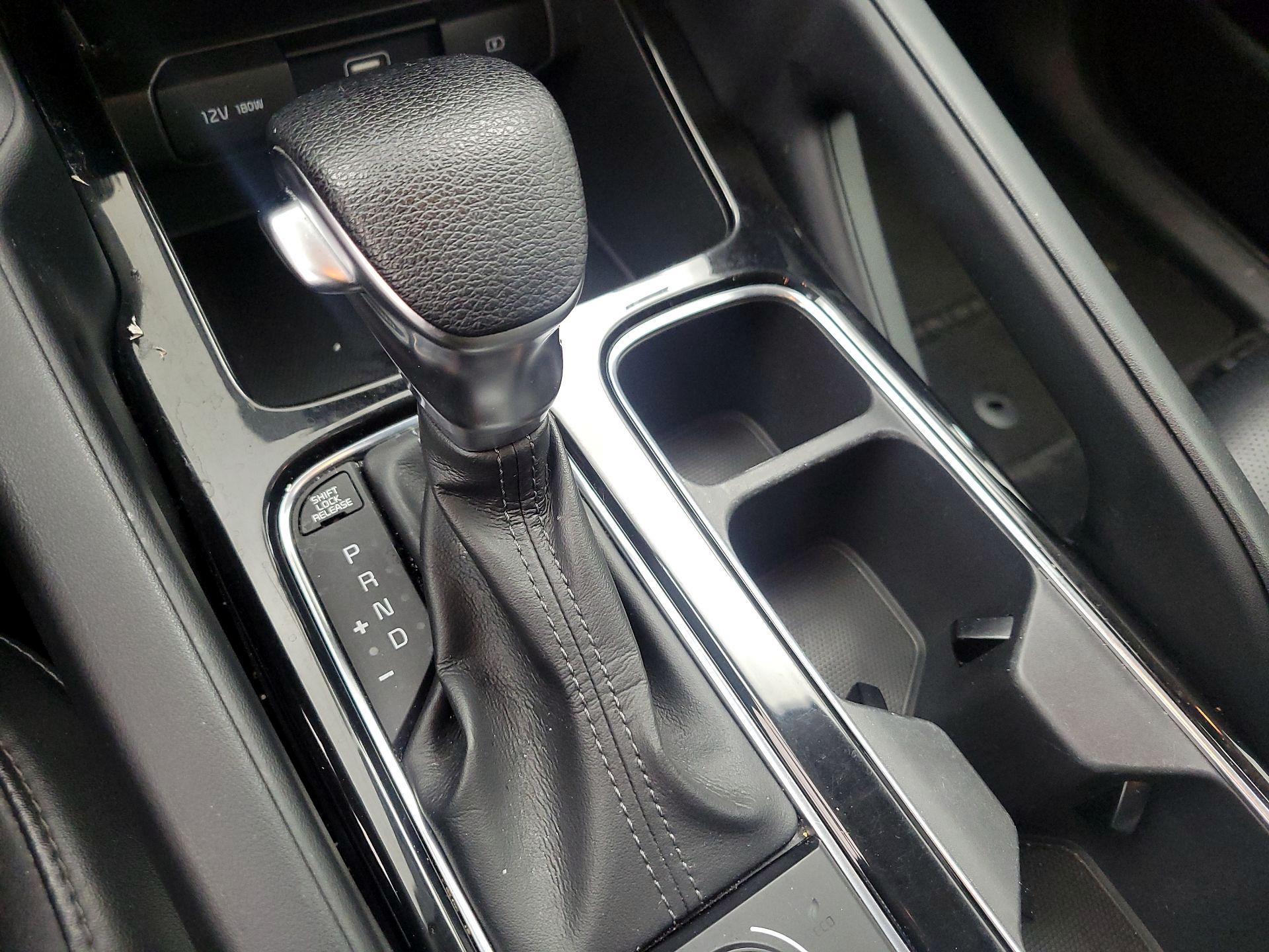Thumbnail: 2020 Kia Telluride - 17