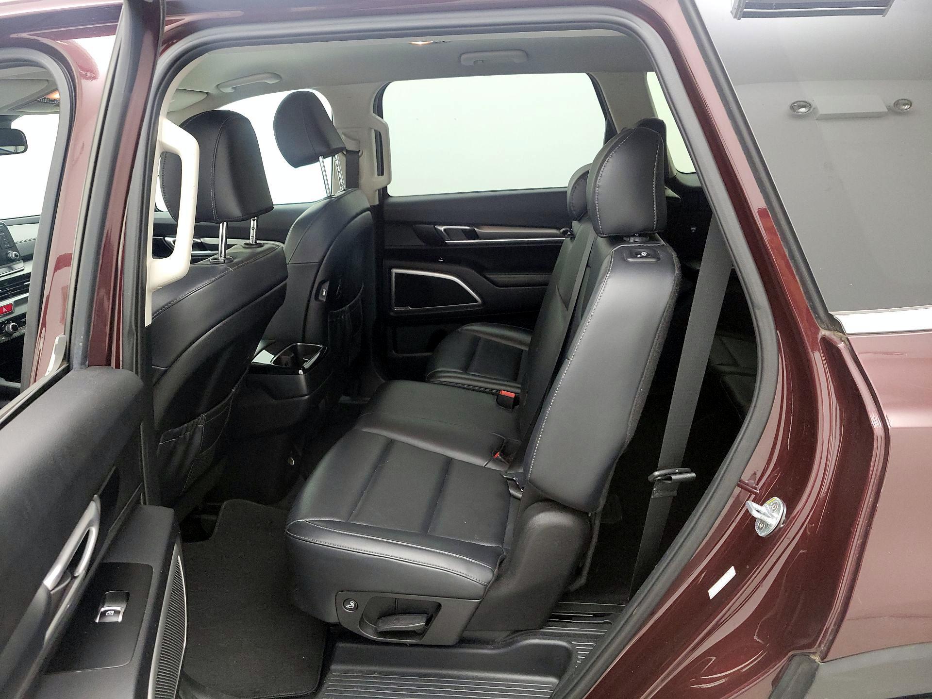 Thumbnail: 2020 Kia Telluride - 19