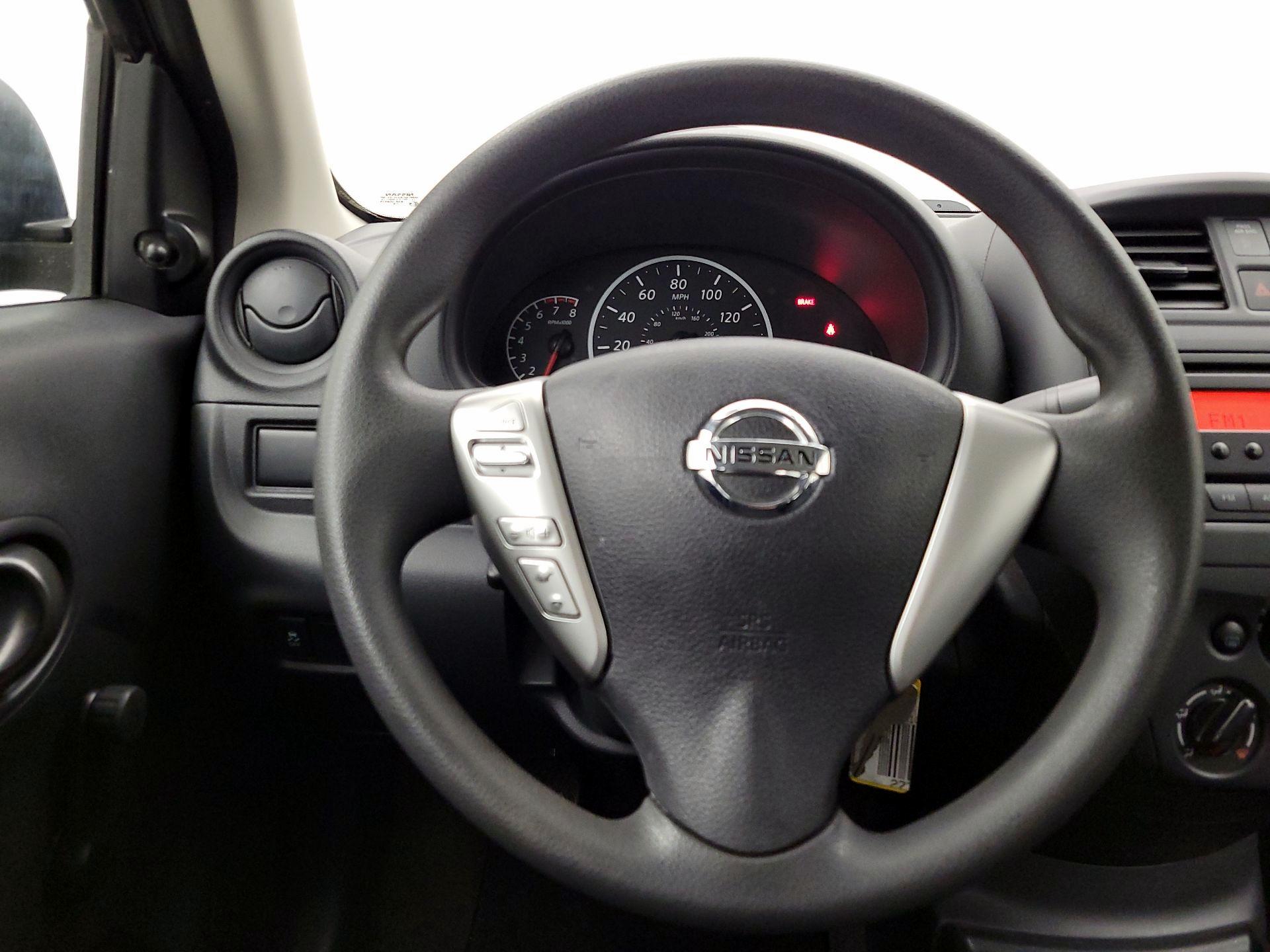 Thumbnail: 2015 Nissan Versa - 10