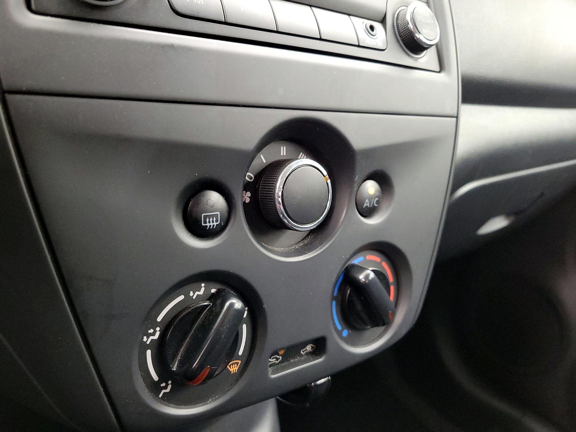 Thumbnail: 2015 Nissan Versa - 15