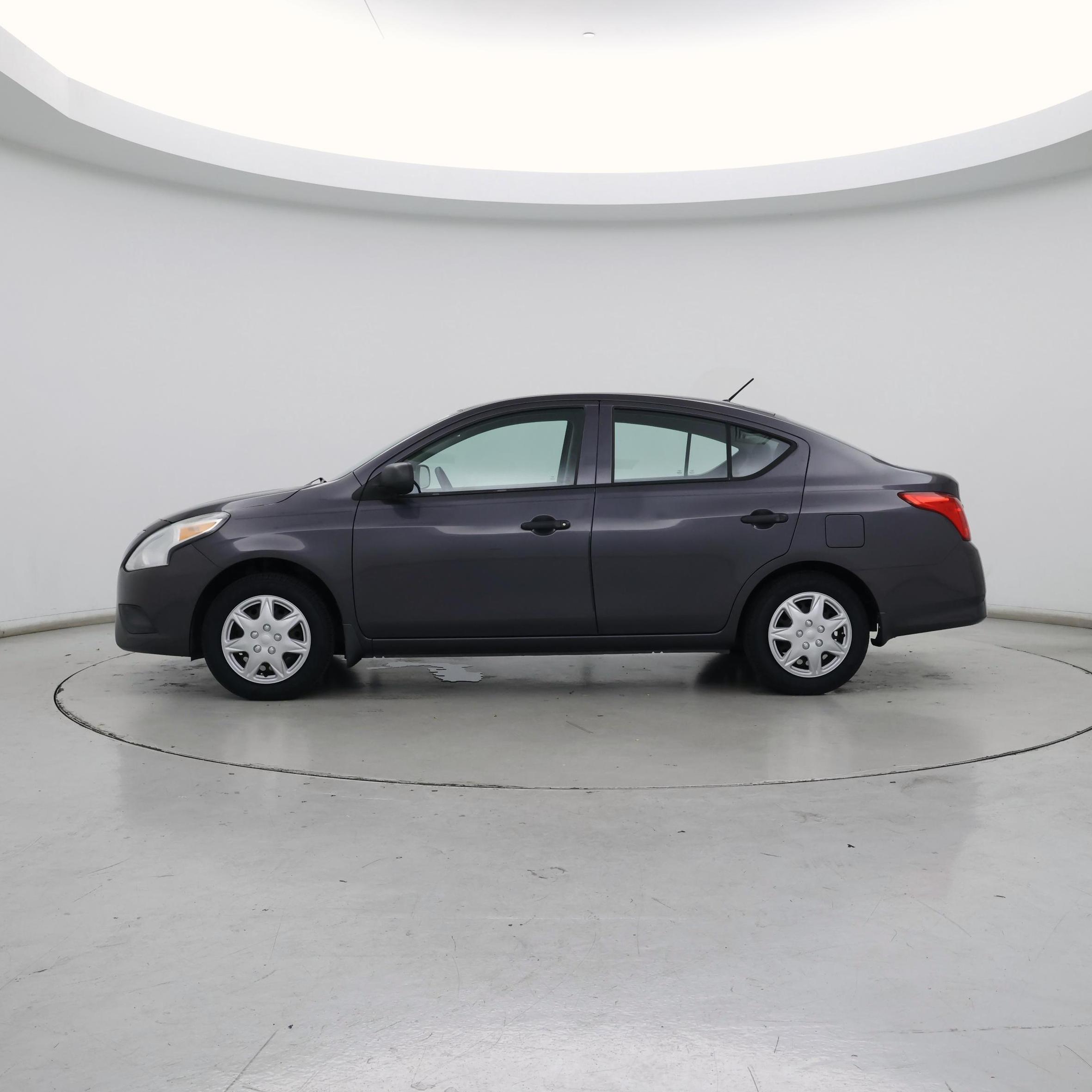 Thumbnail: 2015 Nissan Versa - 3