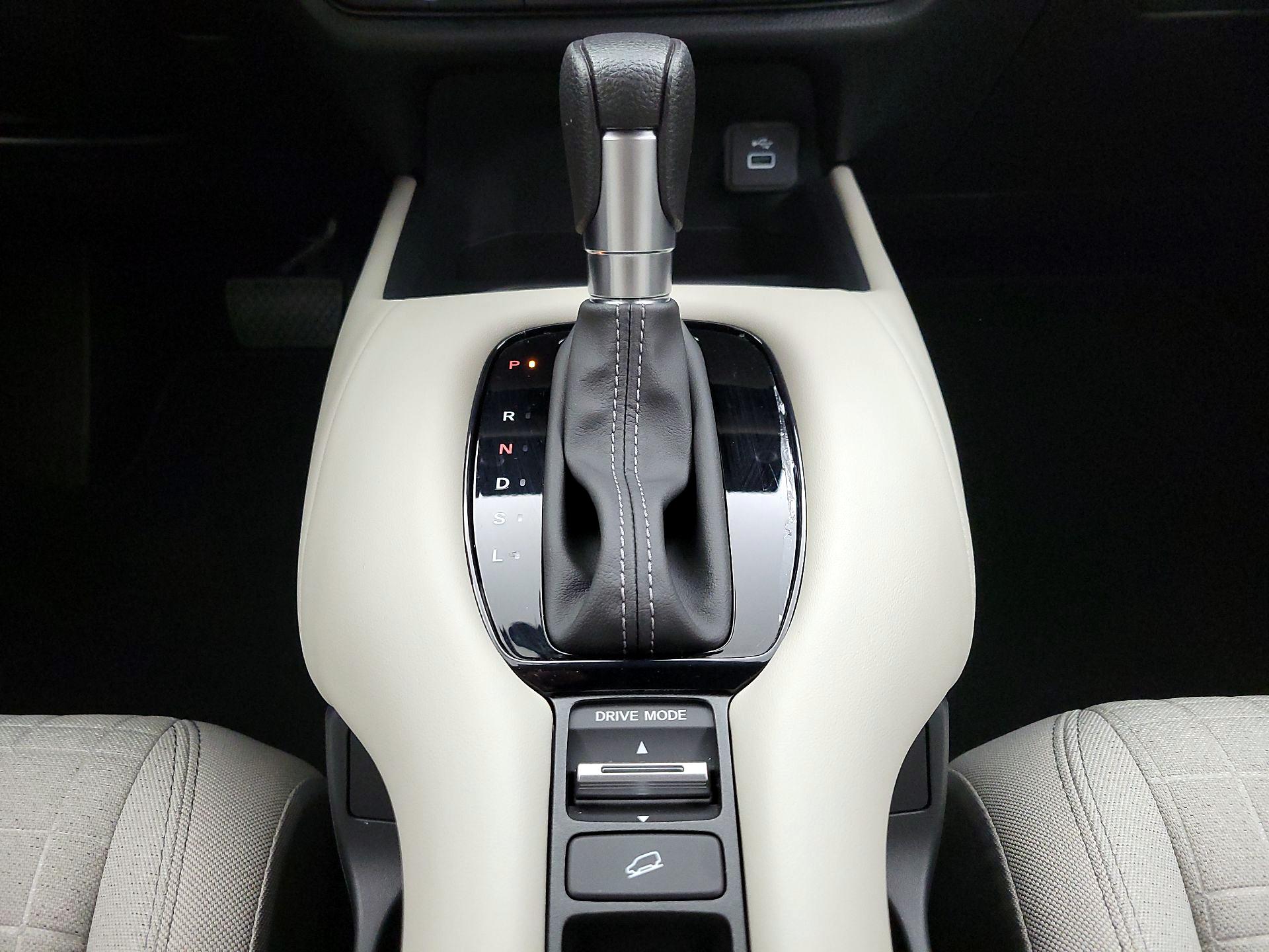 Thumbnail: 2025 Honda HR-V - 17