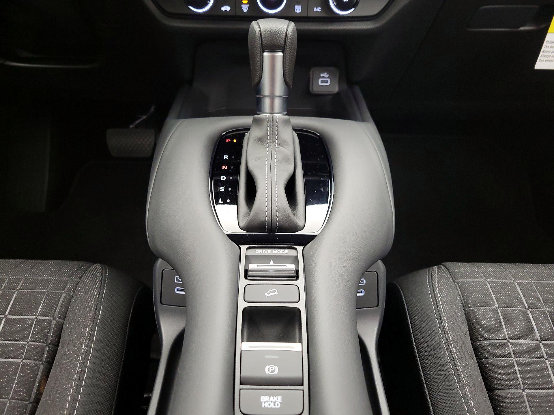 Thumbnail: 2025 Honda HR-V - 17