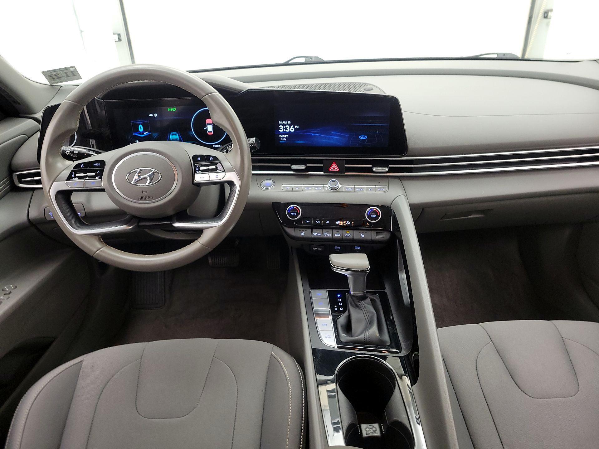 Thumbnail: 2023 Hyundai Elantra - 9