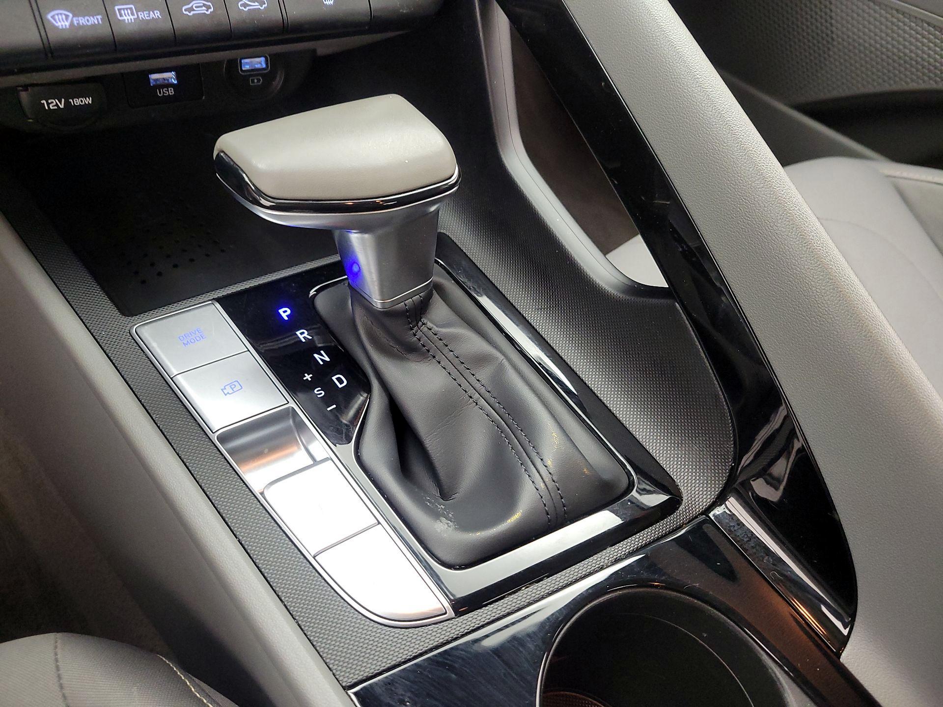 Thumbnail: 2023 Hyundai Elantra - 17