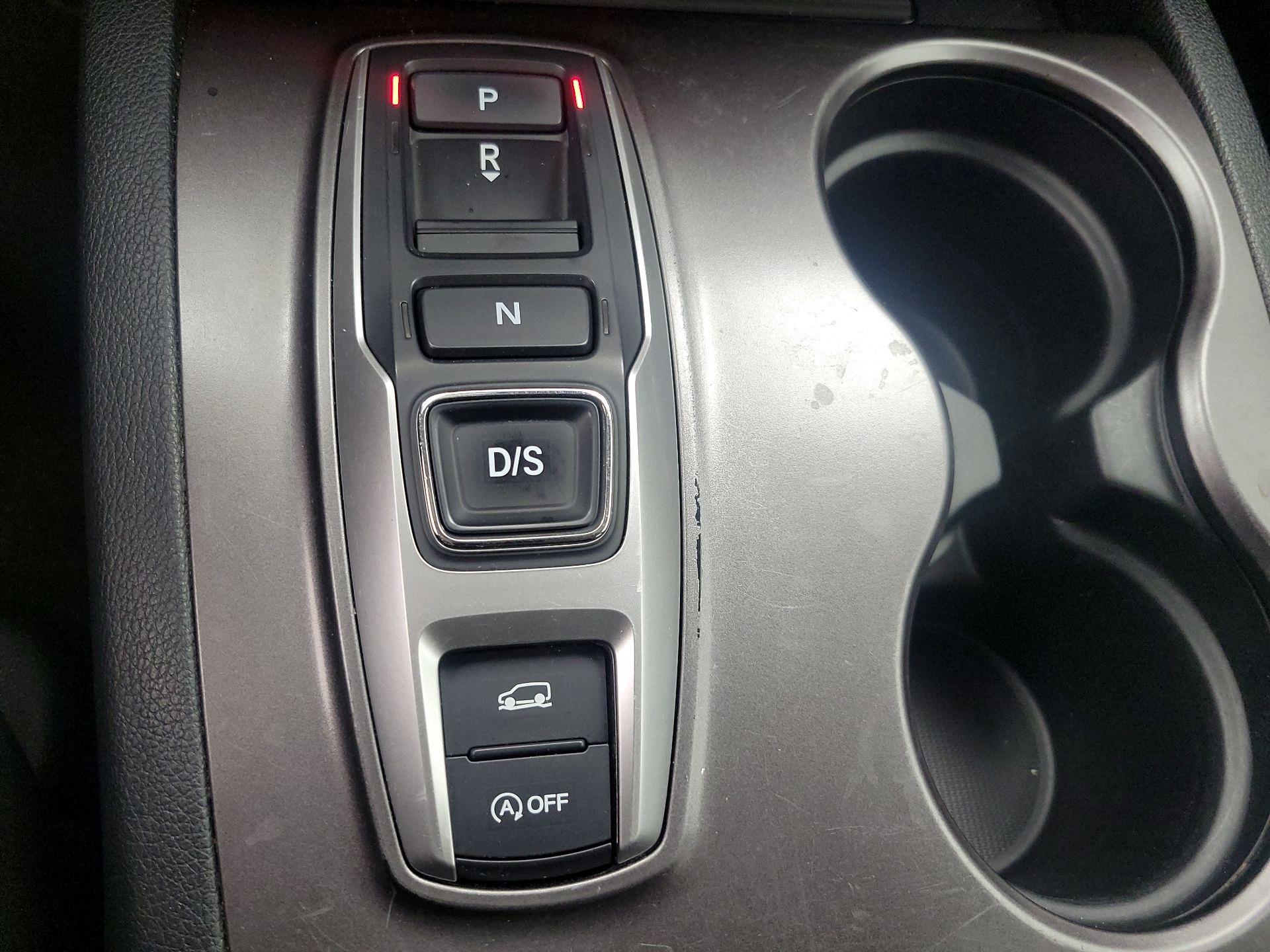 Thumbnail: 2022 Honda Pilot - 17