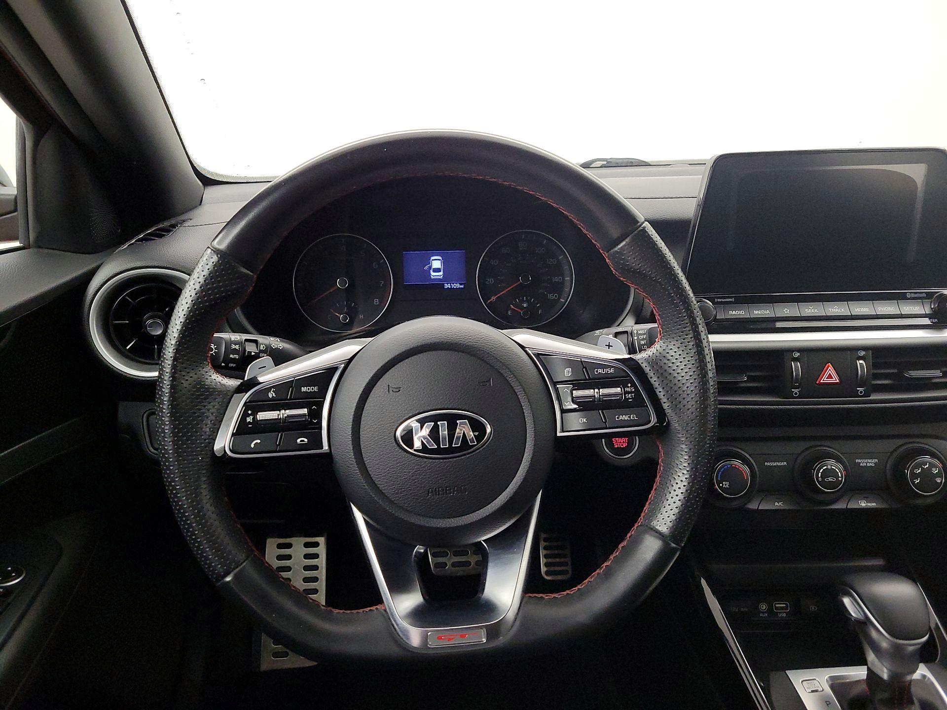 Thumbnail: 2020 Kia Forte - 10