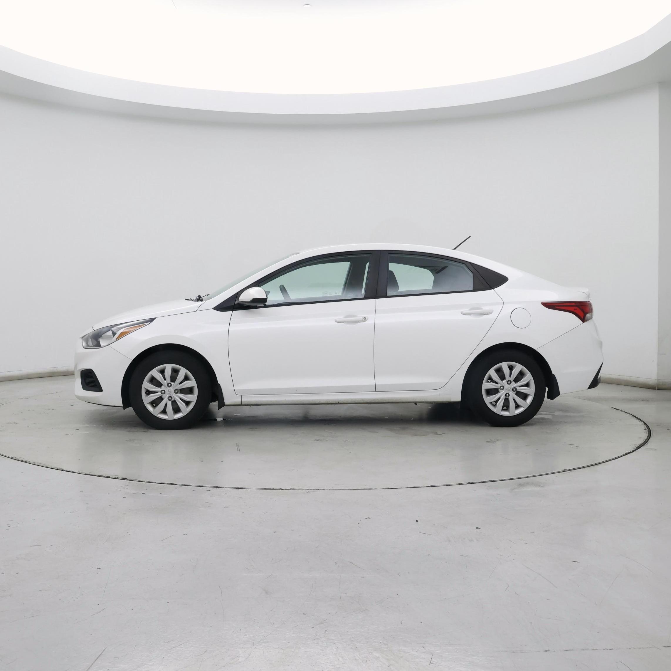 Thumbnail: 2021 Hyundai Accent - 3