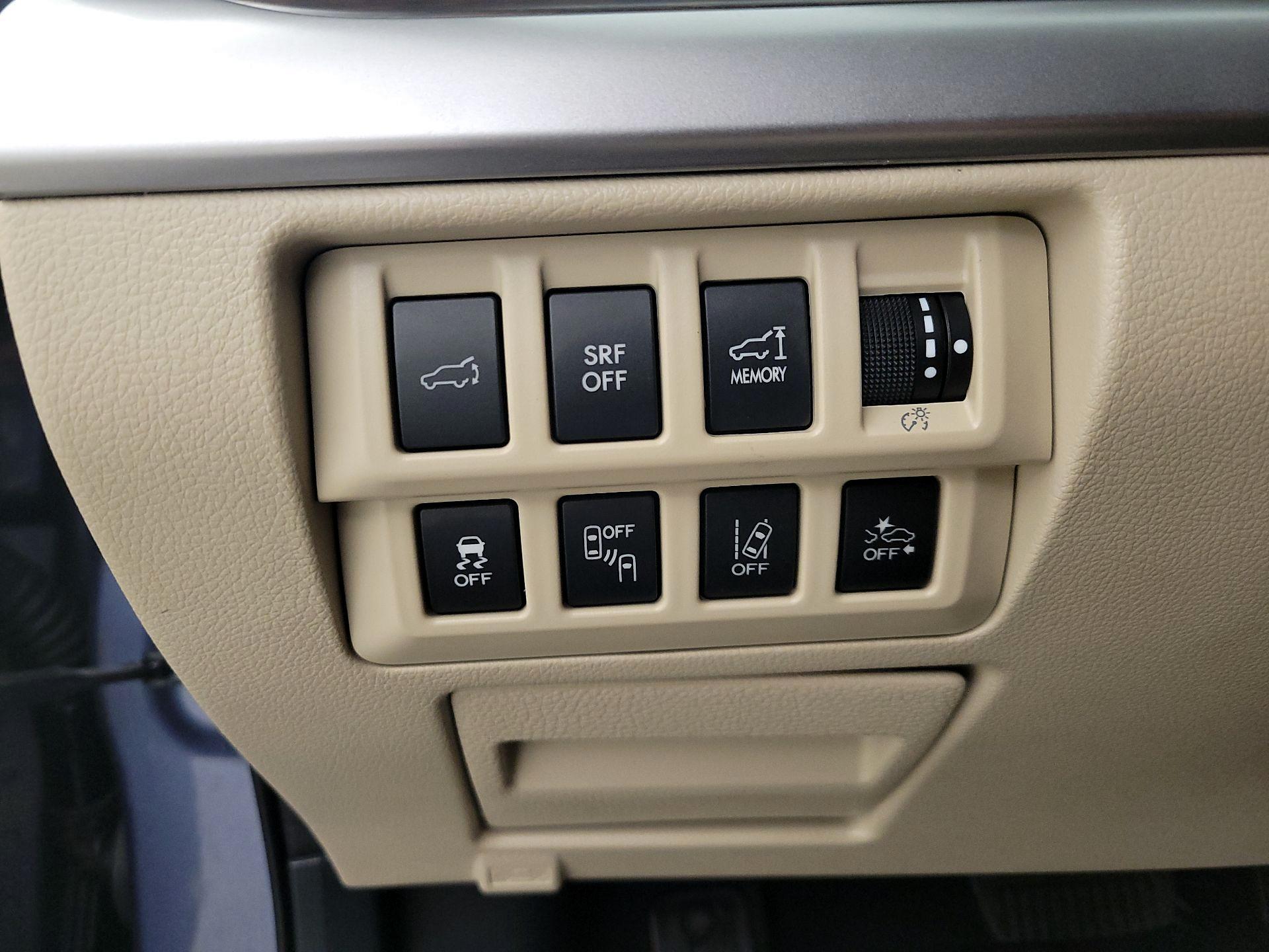 Thumbnail: 2016 Subaru Outback - 13