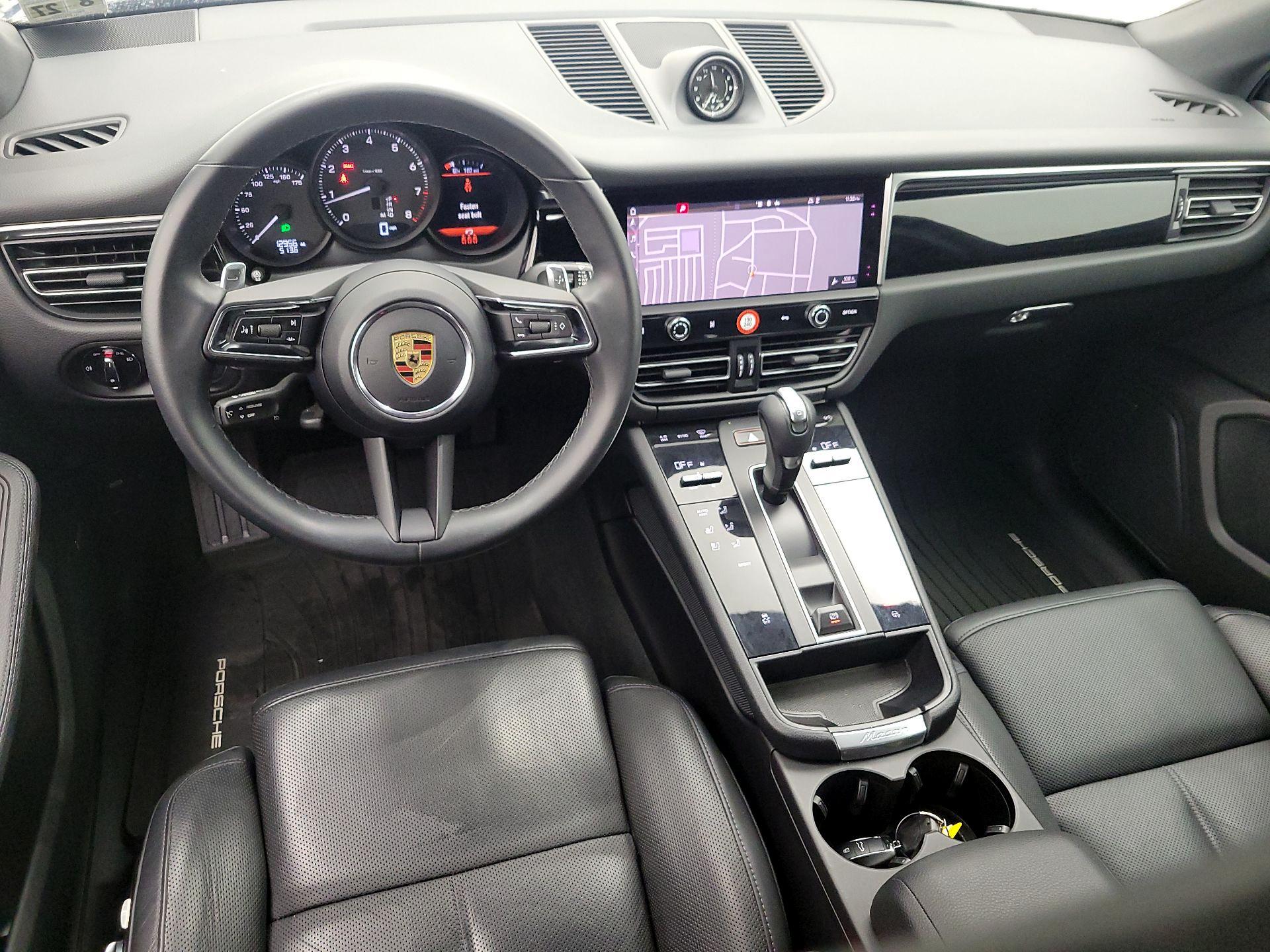 Thumbnail: 2022 Porsche Macan - 9