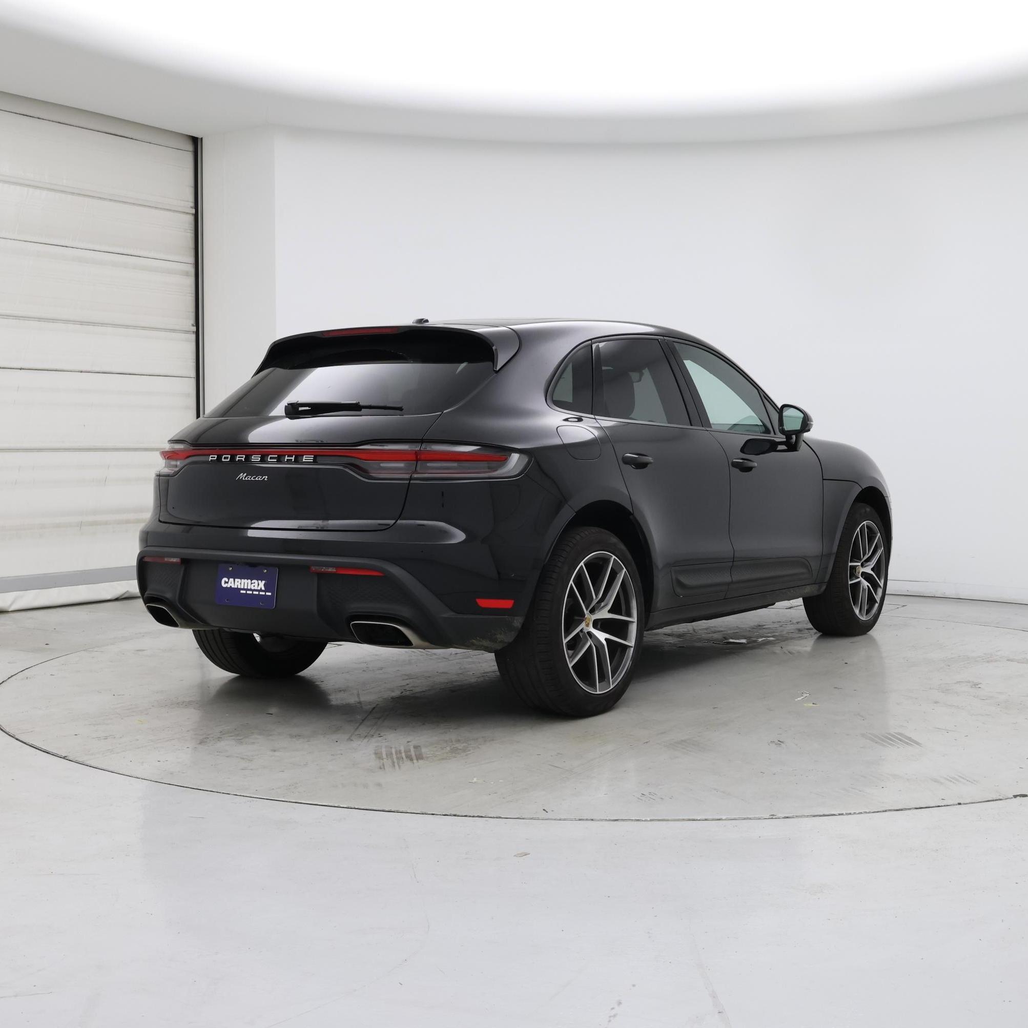 Thumbnail: 2022 Porsche Macan - 8