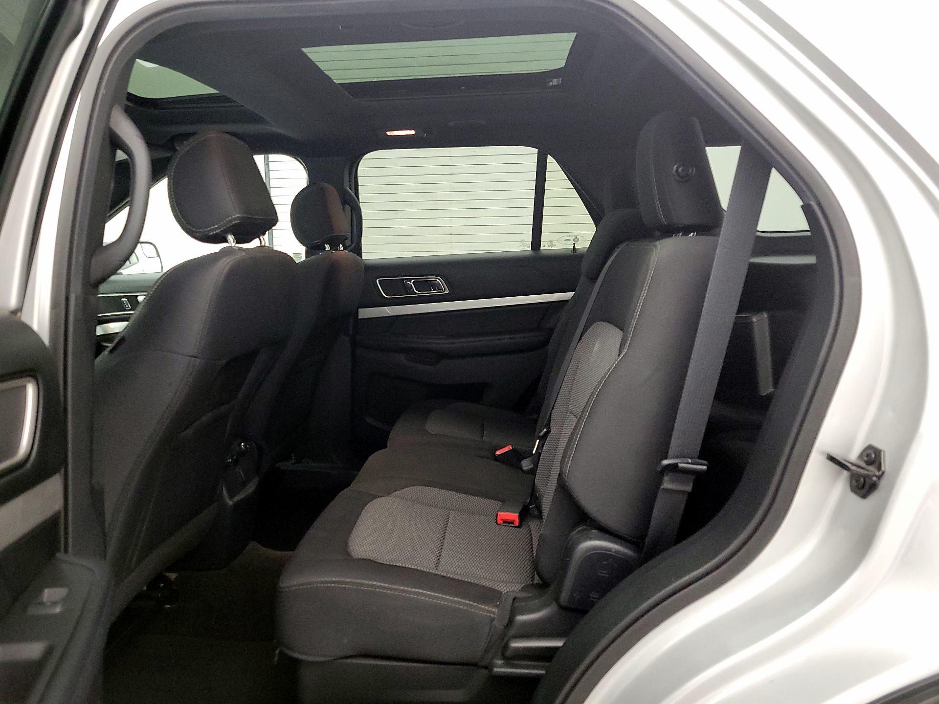 Thumbnail: 2017 Ford Explorer - 20