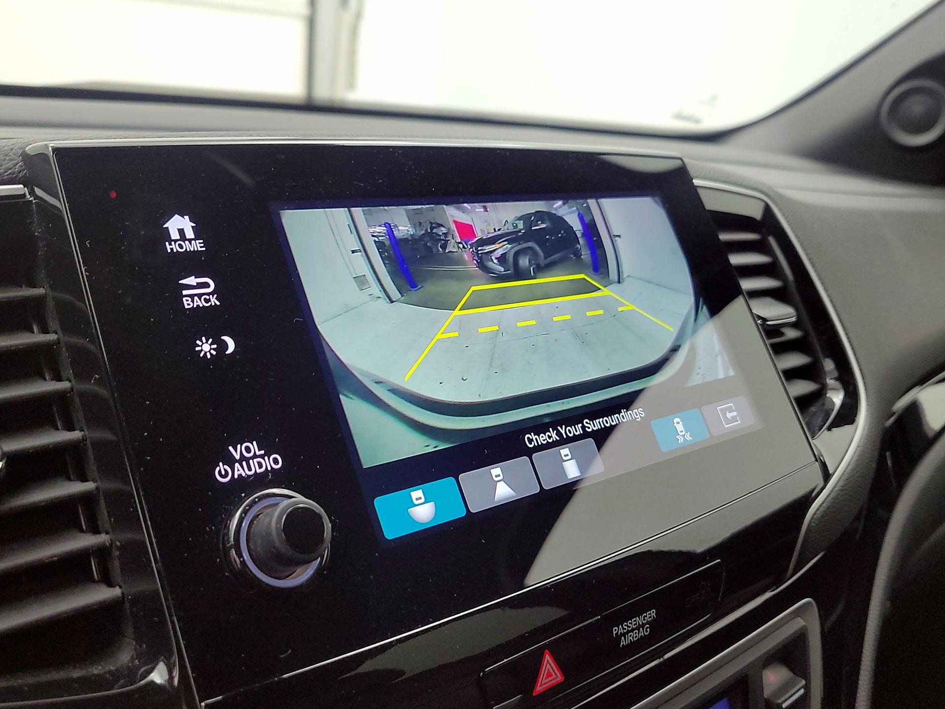 Thumbnail: 2021 Honda Pilot - 15