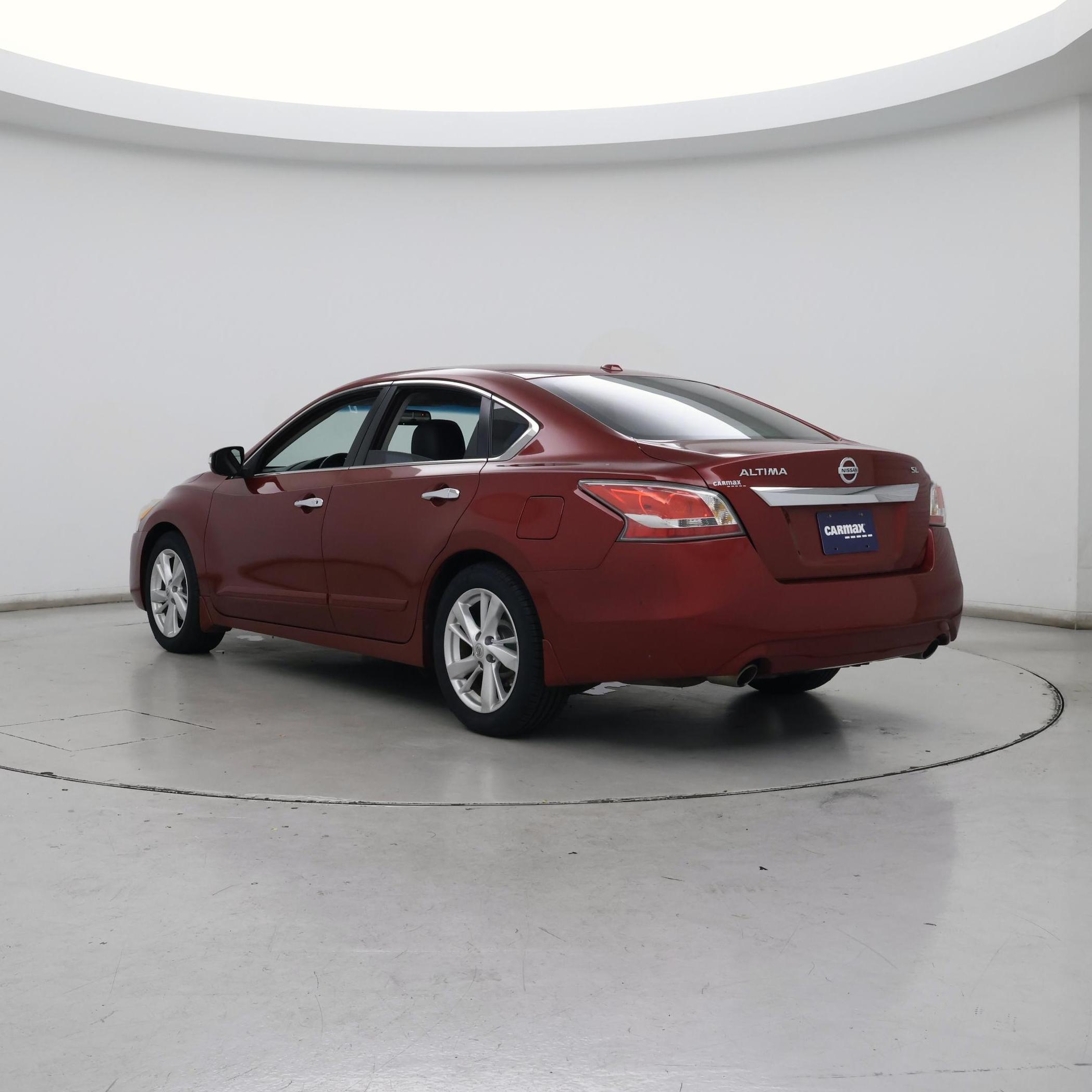 Thumbnail: 2015 Nissan Altima - 2