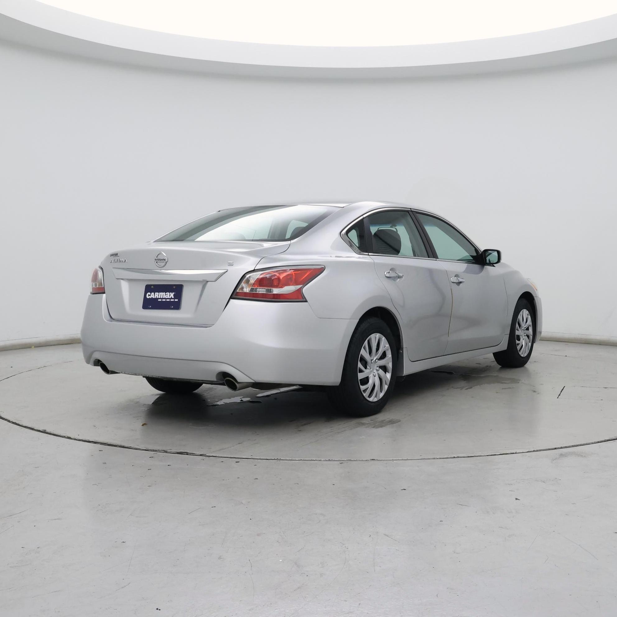 Thumbnail: 2015 Nissan Altima - 8