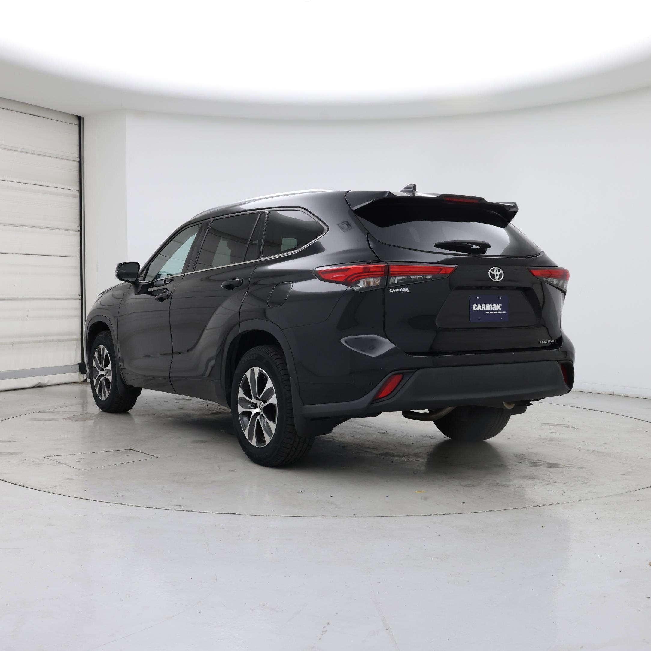 Thumbnail: 2020 Toyota Highlander - 2