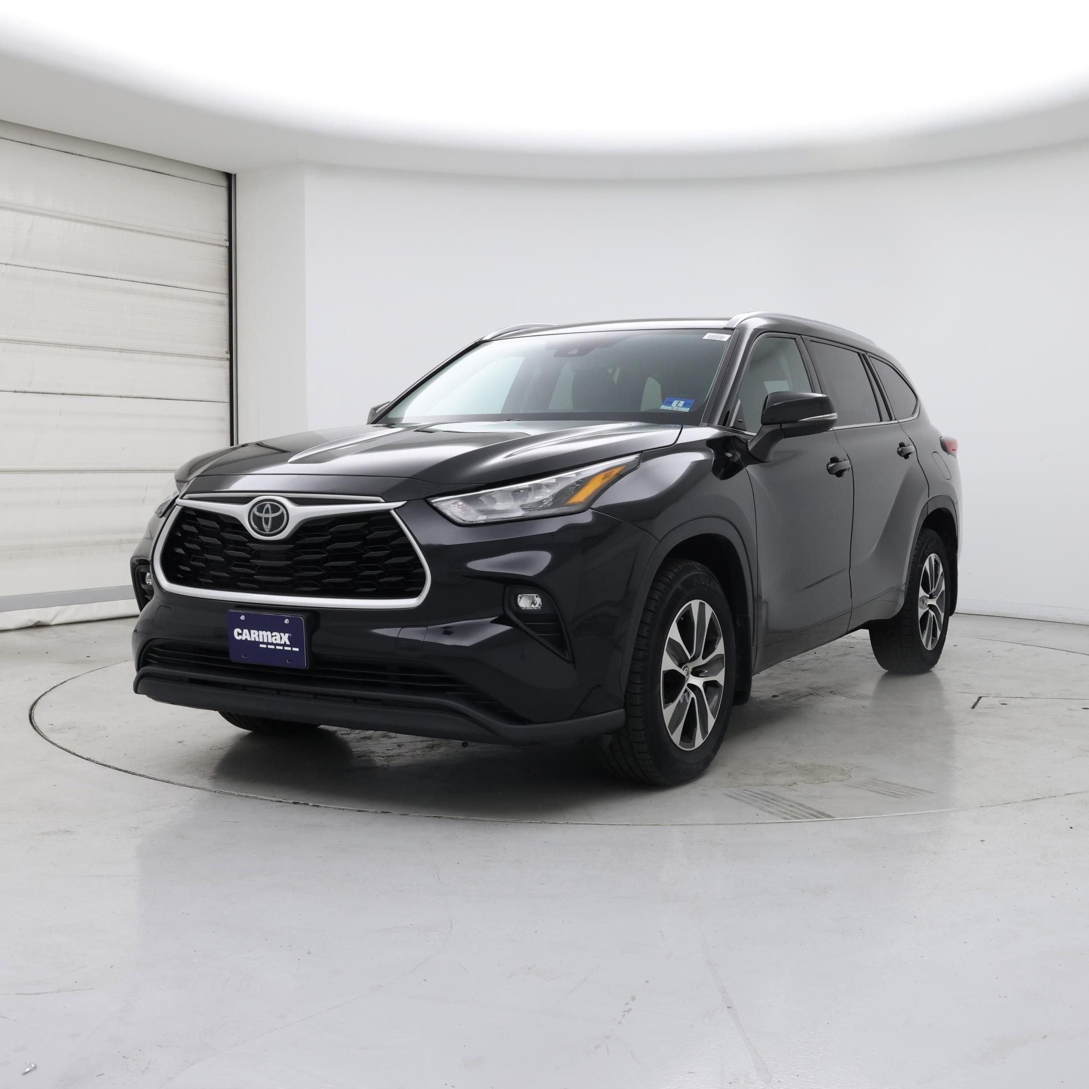 Thumbnail: 2020 Toyota Highlander - 4