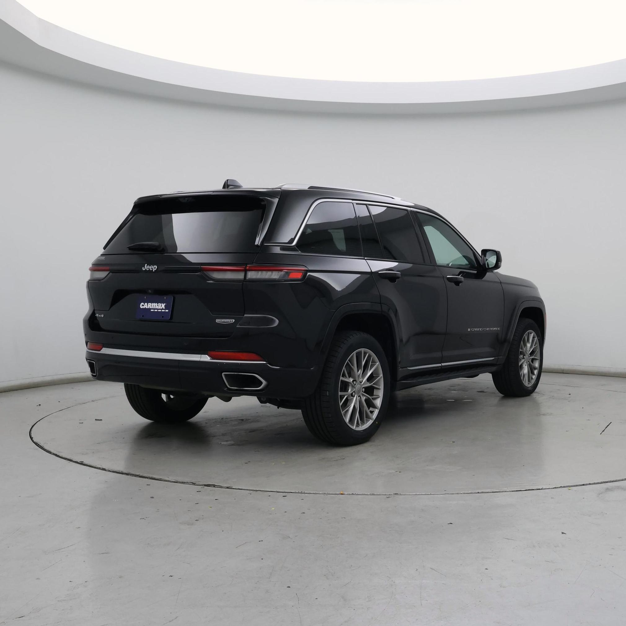 Thumbnail: 2023 Jeep Grand Cherokee - 8