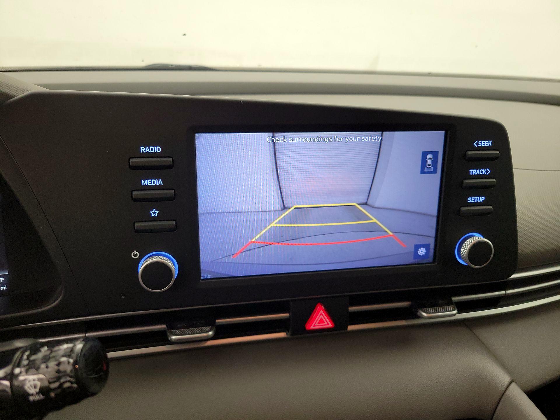 Thumbnail: 2021 Hyundai Elantra - 14
